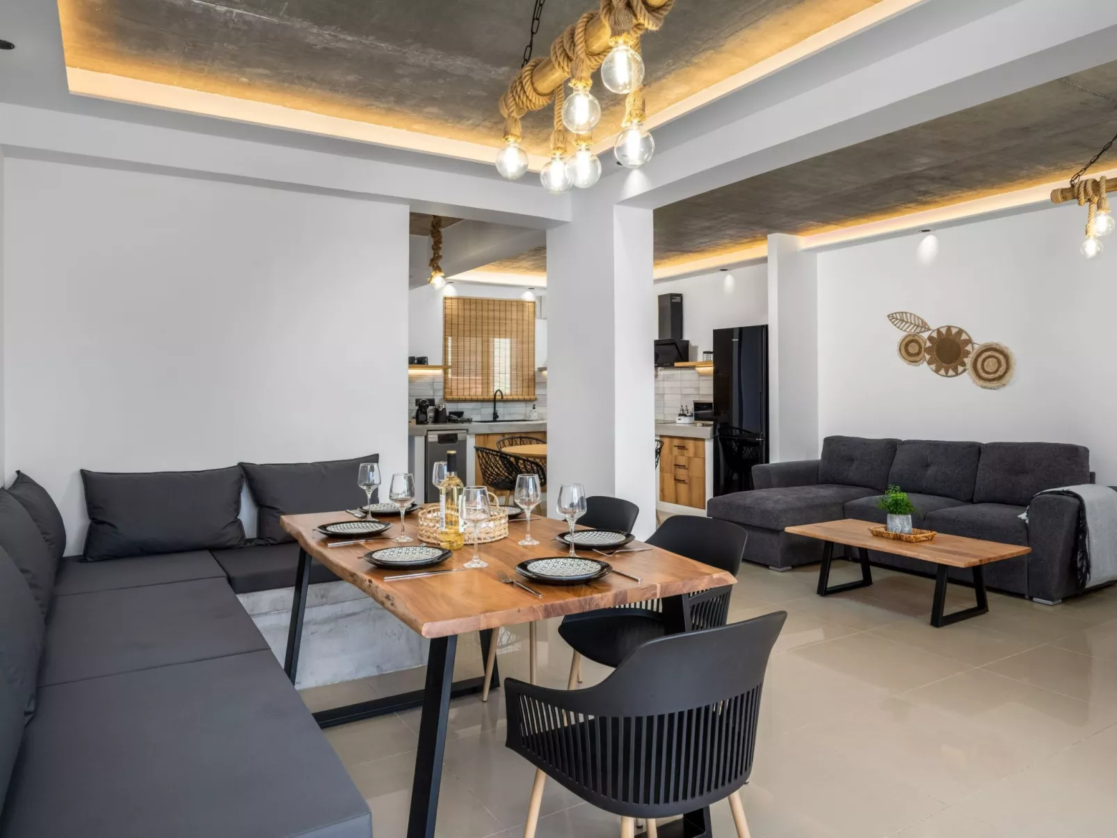 Armonikon Pool Villa 3-Binnen