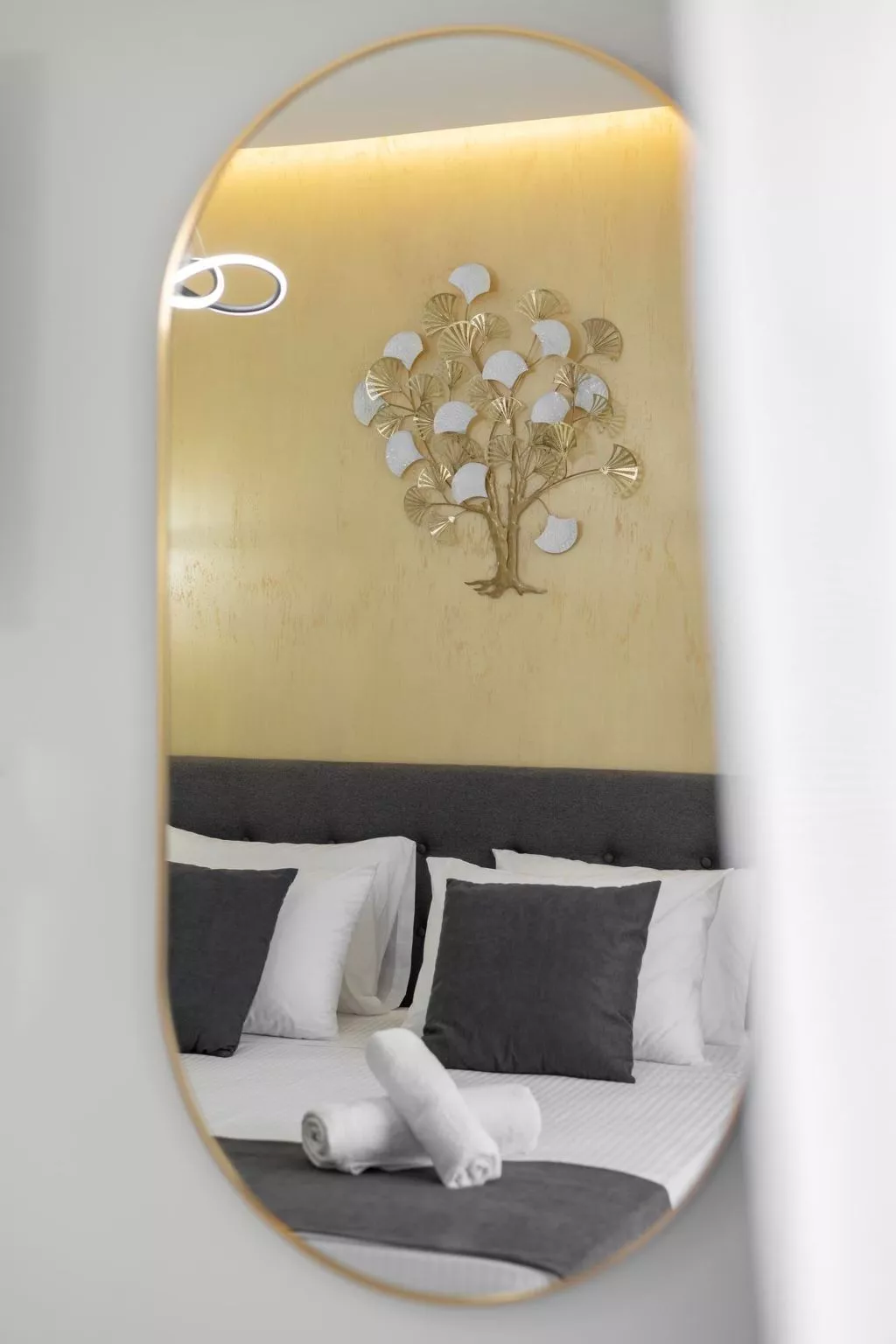 Tota Suite 1-Image-tags.info