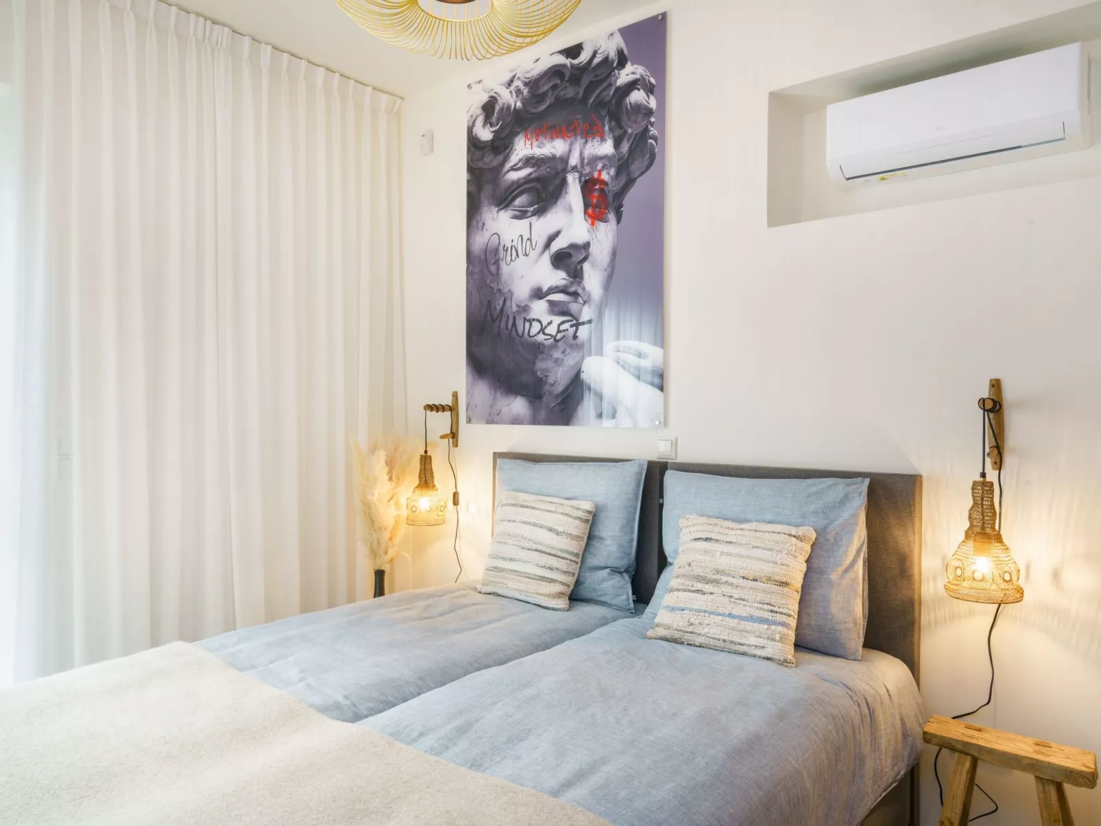 Neu gebaute Villa mit privatem Pool und BBQ-Binnen