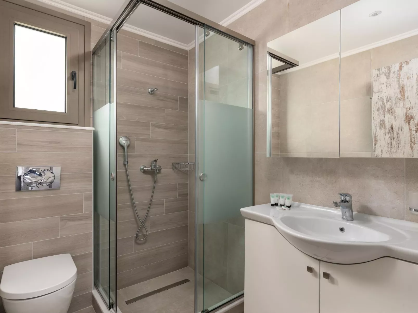 Giannis suite-Binnen