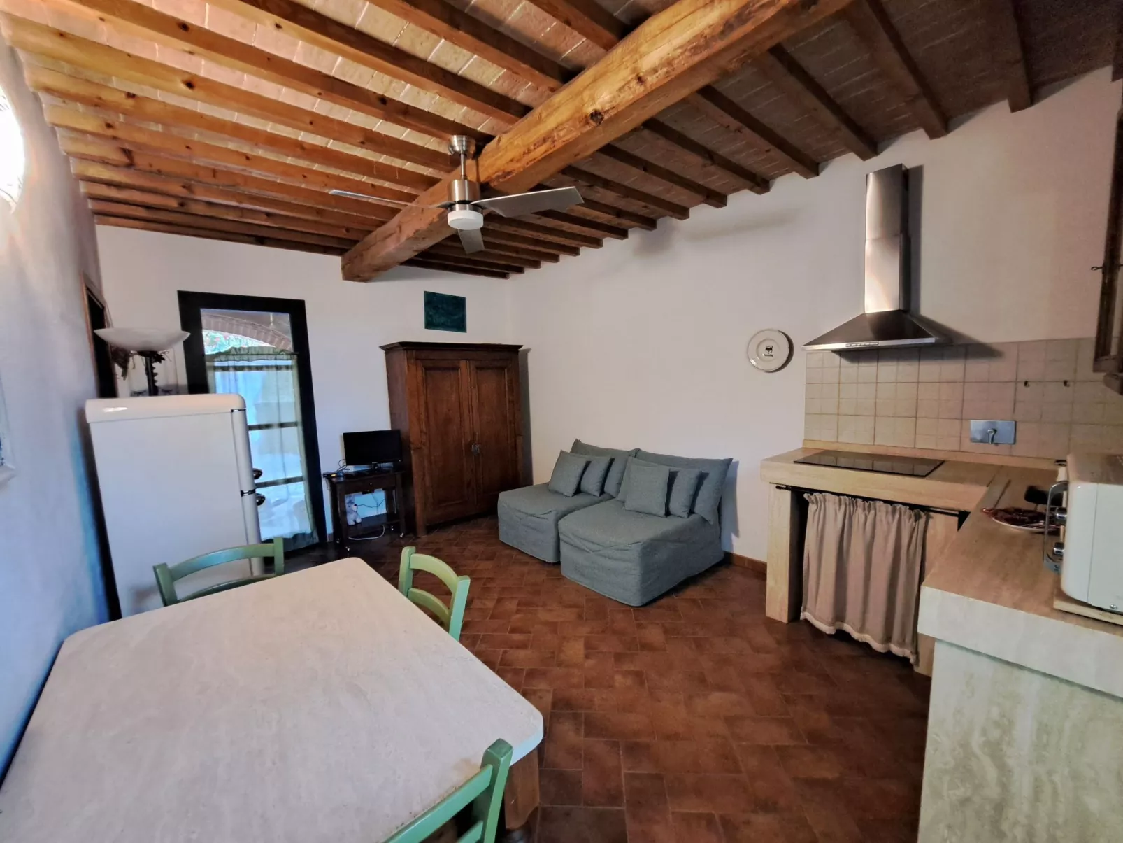 ZWISCHEN DEM LAND UND DEM MEER-Binnen