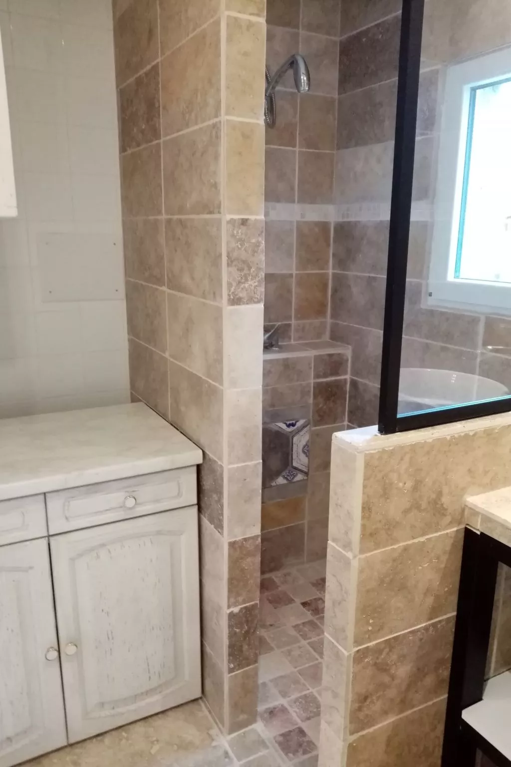 Provenzalisches Ferienhaus mit Charme auf dem Land mit Pool-Binnen