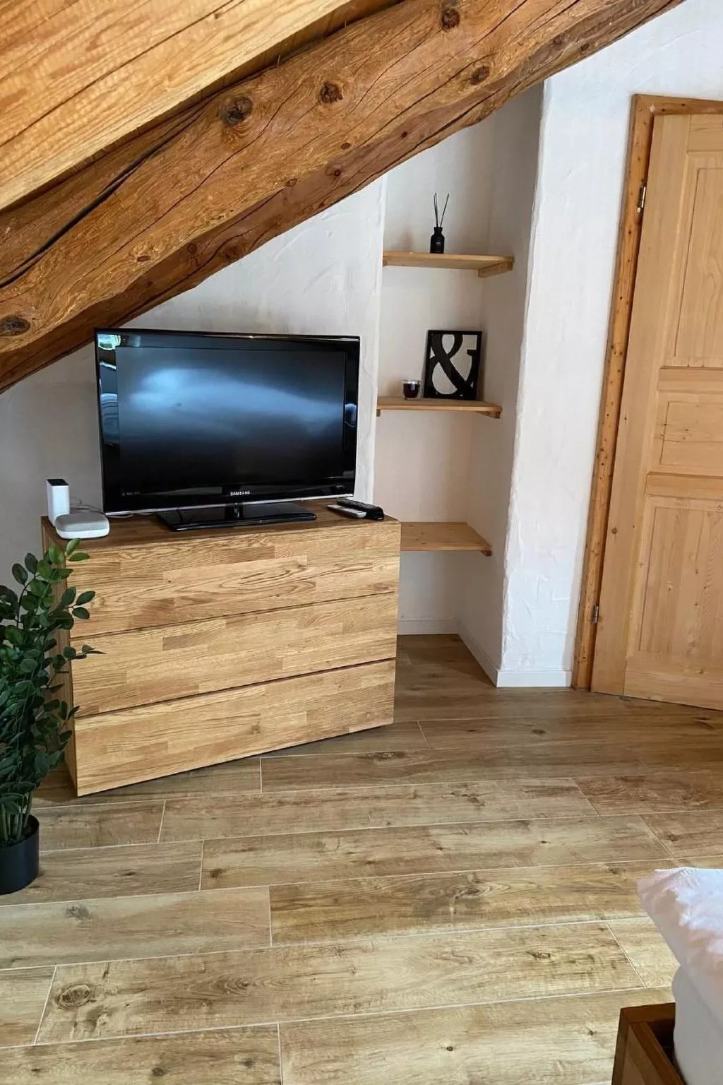 Top -Rustico mit Aussenwhirlpool beheizt und Sauna-Image-tags.info