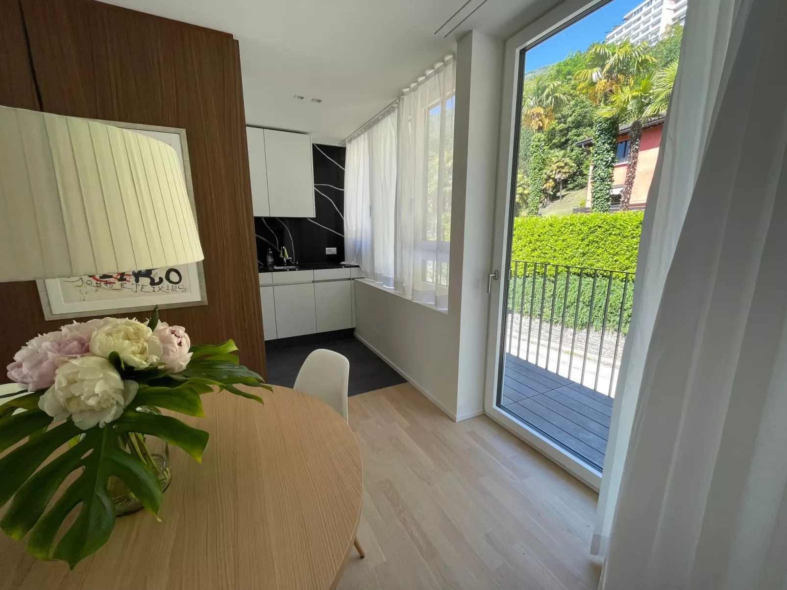 Ascona: Casa Azzurra-Binnen