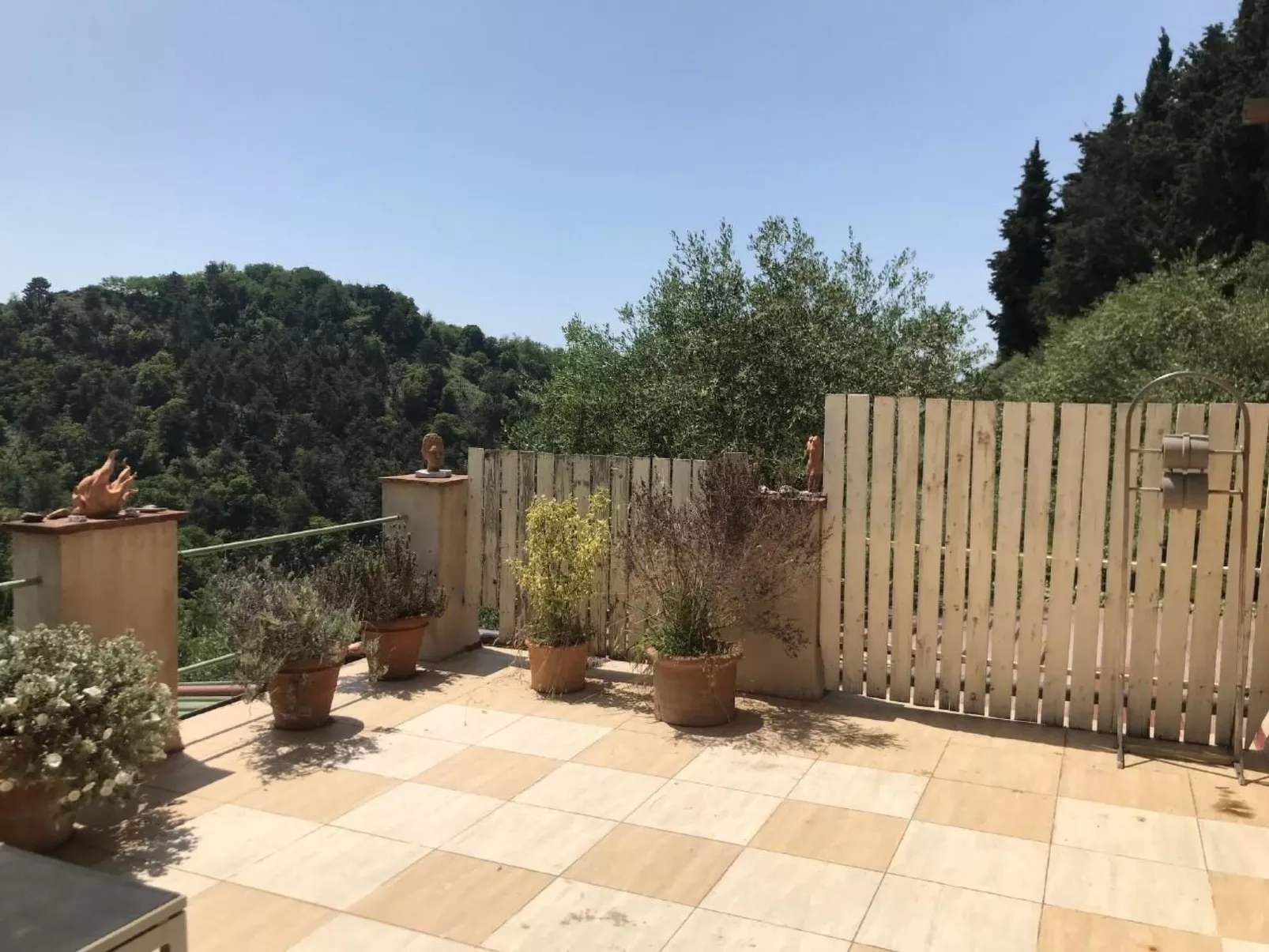 Artist's hill-Image-tags.info