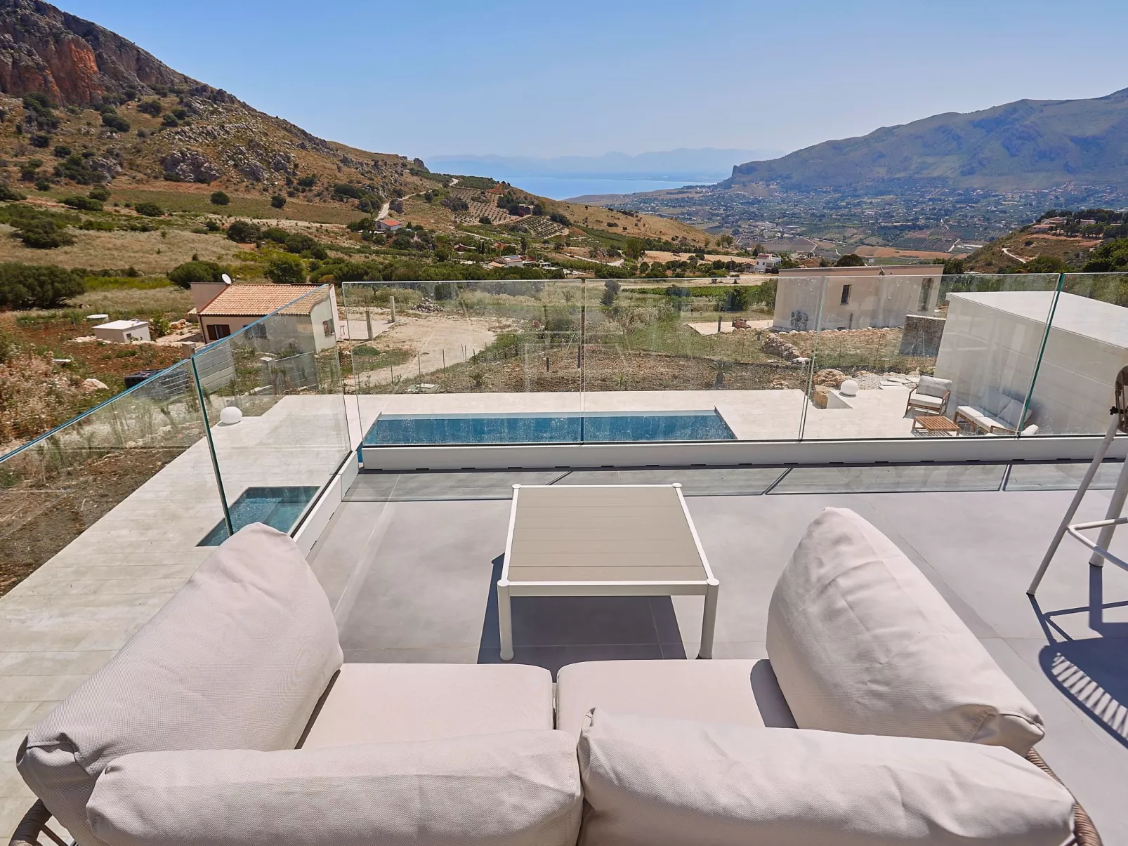 'Villa Muntaja' mit privatem Pool-Binnen