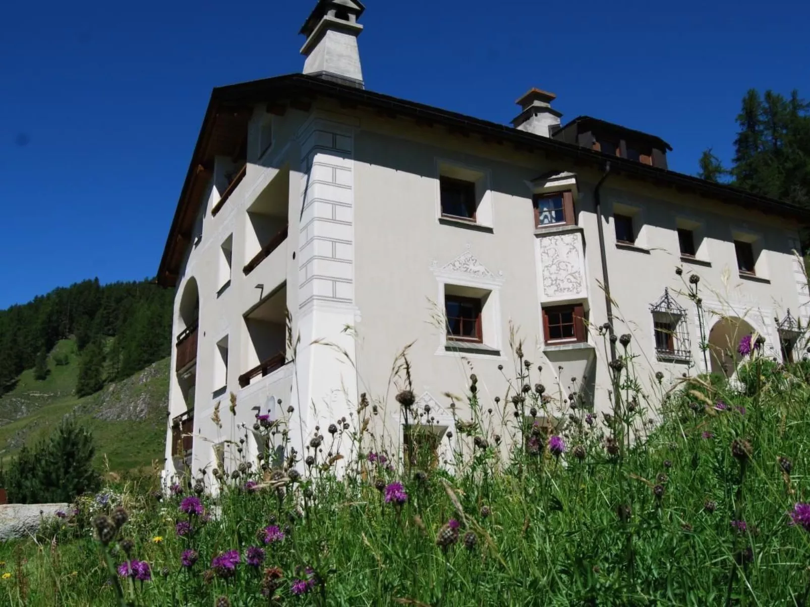 Chesa Larschigna-Buiten