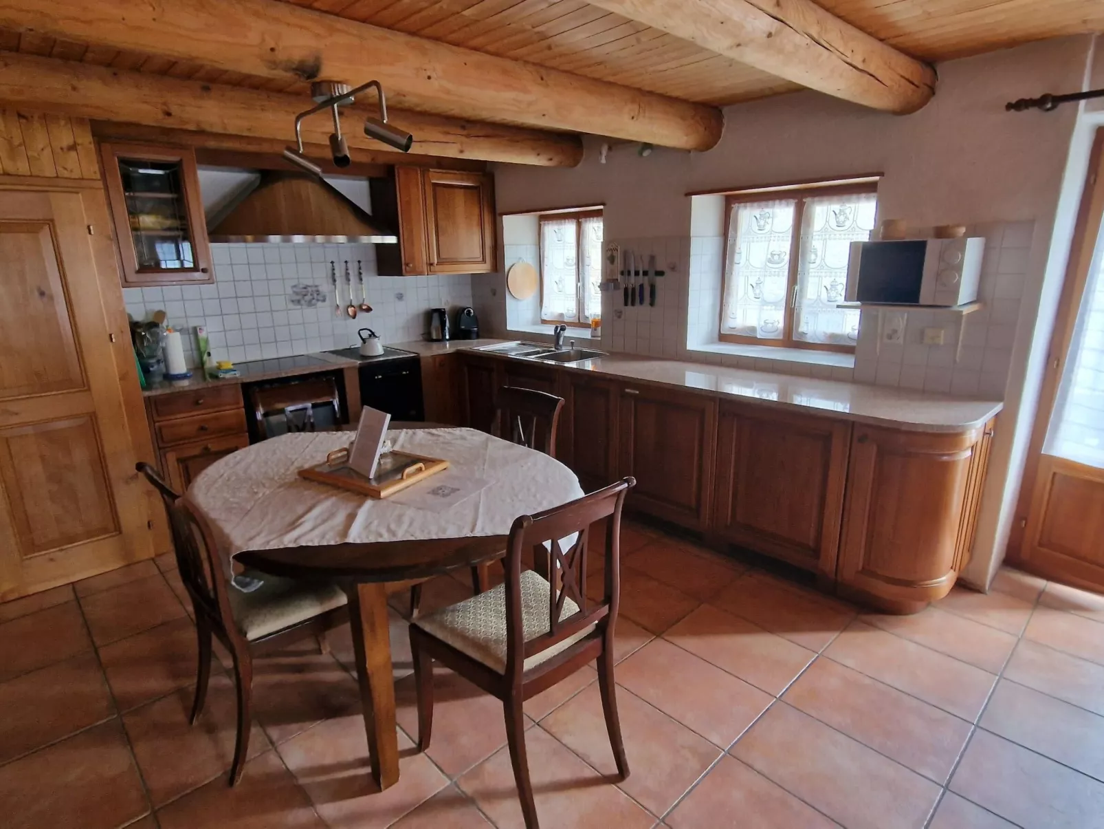 Chalet in den sonnigen Schweizer Südalpen-Image-tags.info