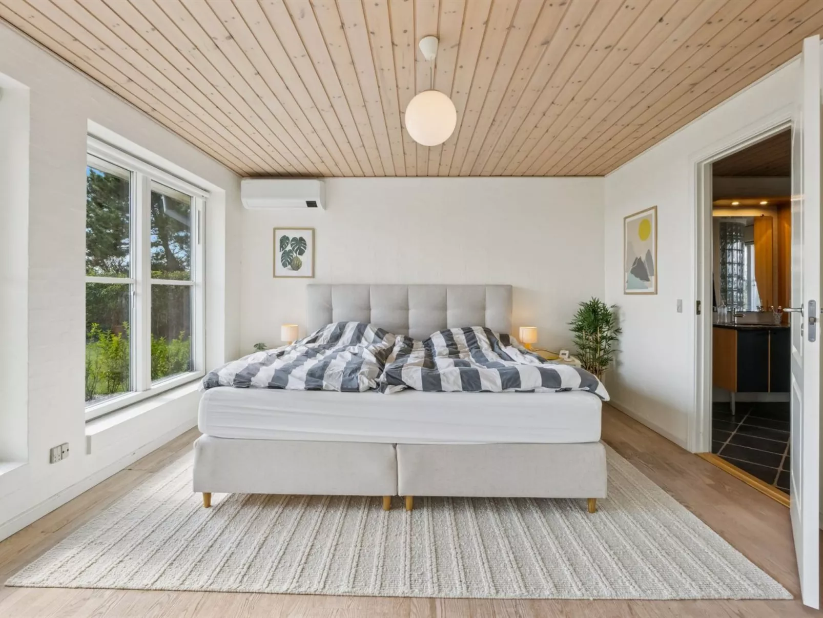 "Fridhild" - 150m to the fjord-Binnen