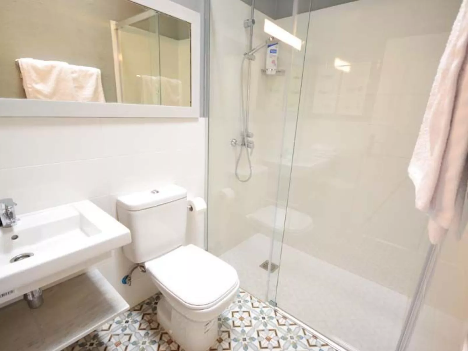 MADROÑAL. M08GC-Binnen