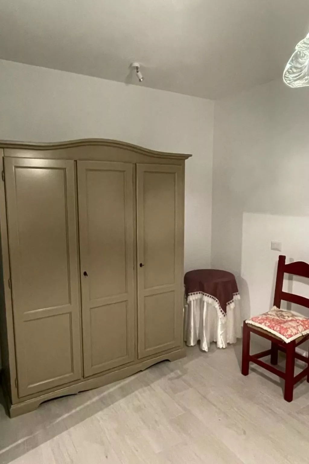 Wohnung mit Balkon-Binnen