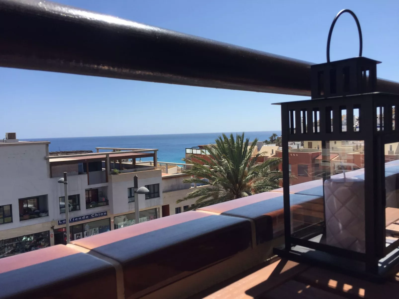 Strandnahe Ferienwohnung in Morro Jable mit Garten-Buiten