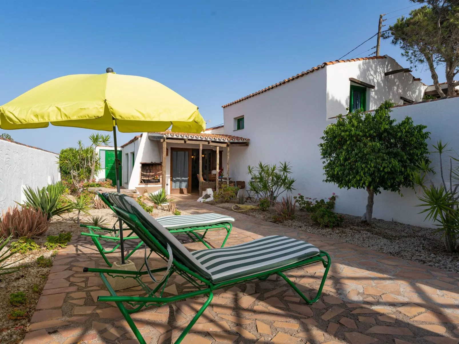 Finca "Casa Verde" mit Garten, Terrasse und Grill-Buiten