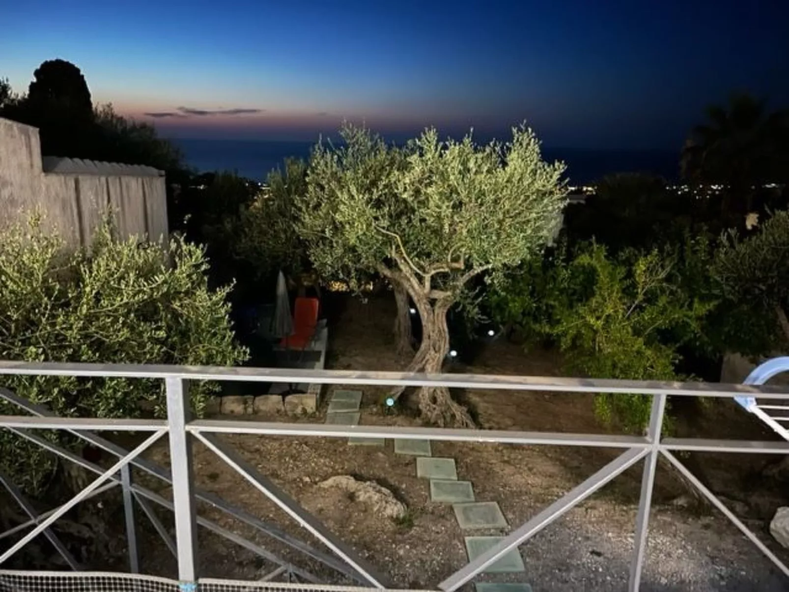 Kleines Haus Valderice-Buiten