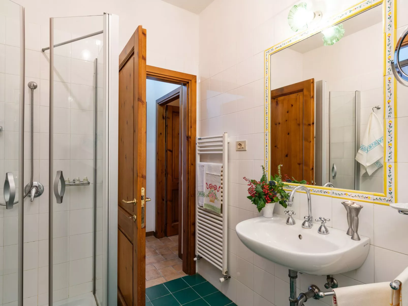 Wohnung in einem Ferienhaus mit Schwimmbad im Herzen der Toskana.-Binnen