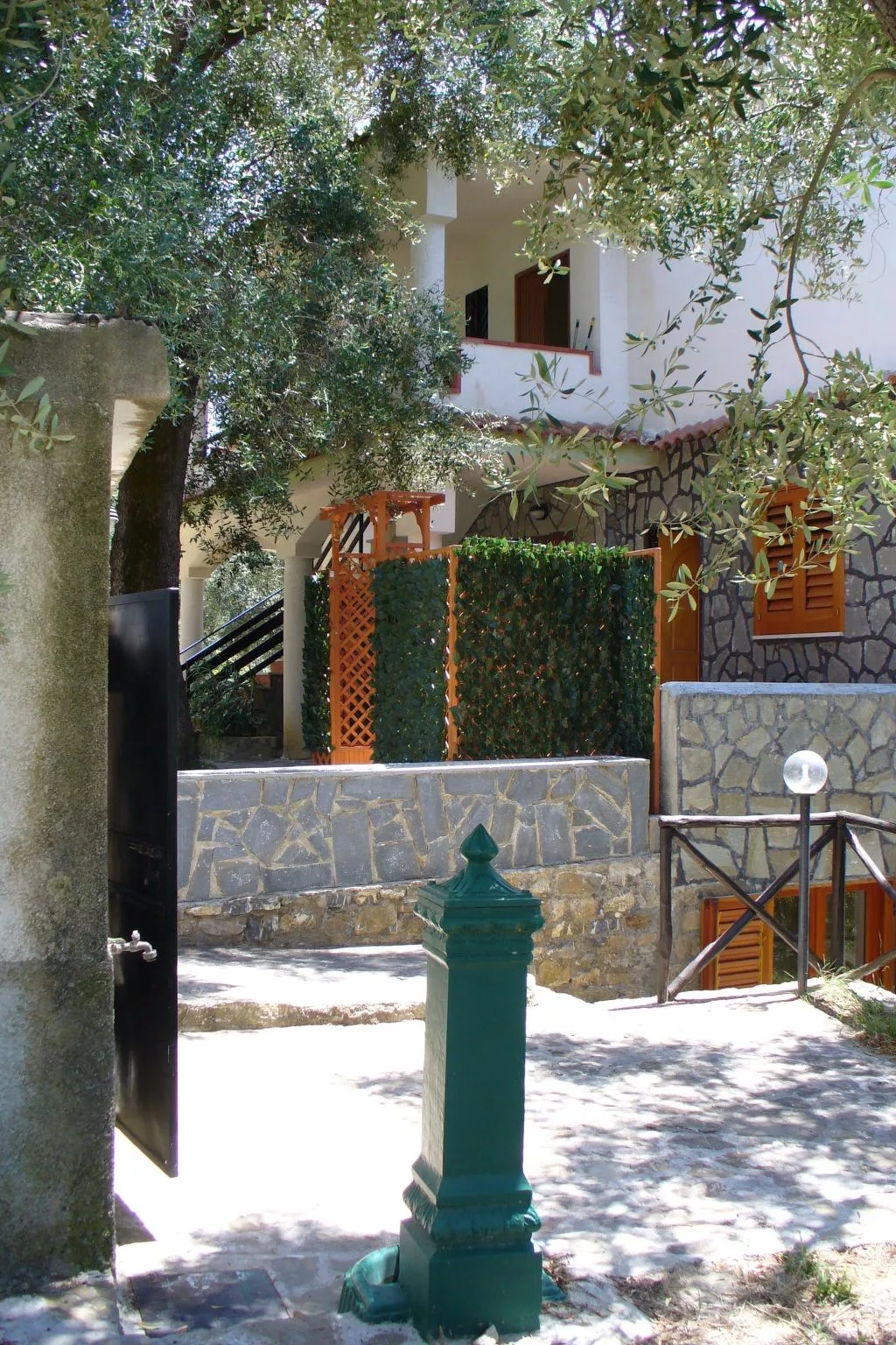 Strandnahe Wohnung in Pisciotta mit Grill-Buiten