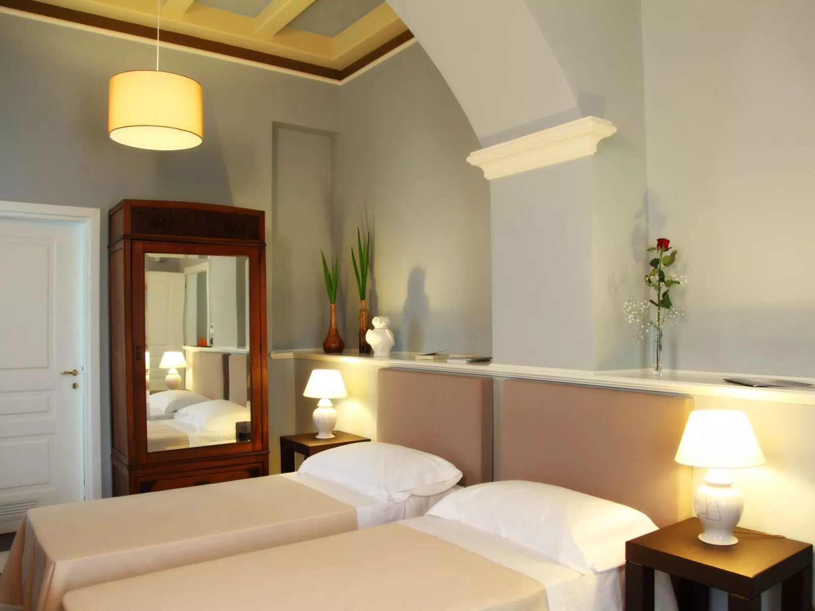 Geräumiges Ferienhaus mit Pool-Binnen