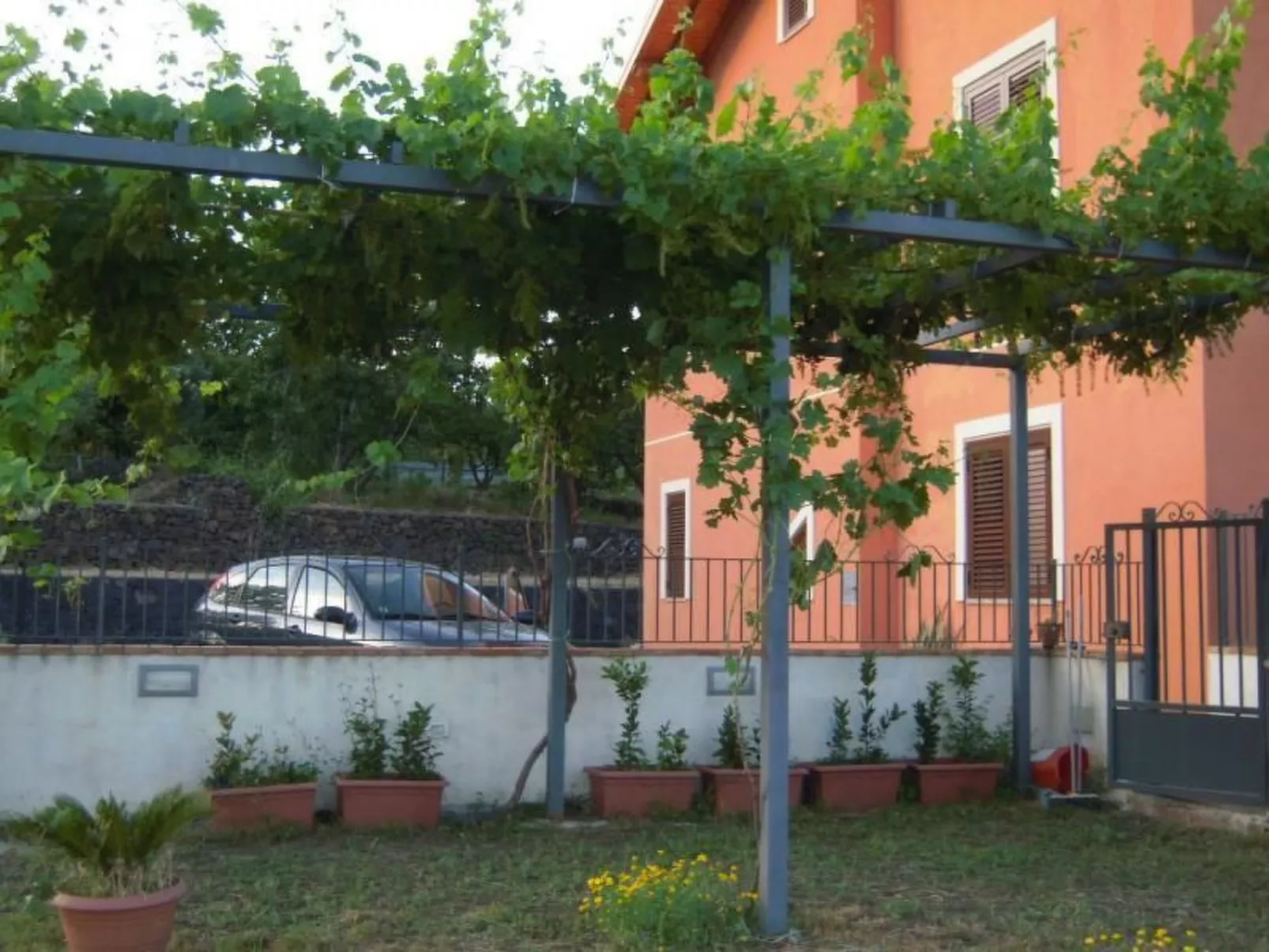 Anwesen "Casa Malù" mit Blick aufs Wasser-Image-tags.info