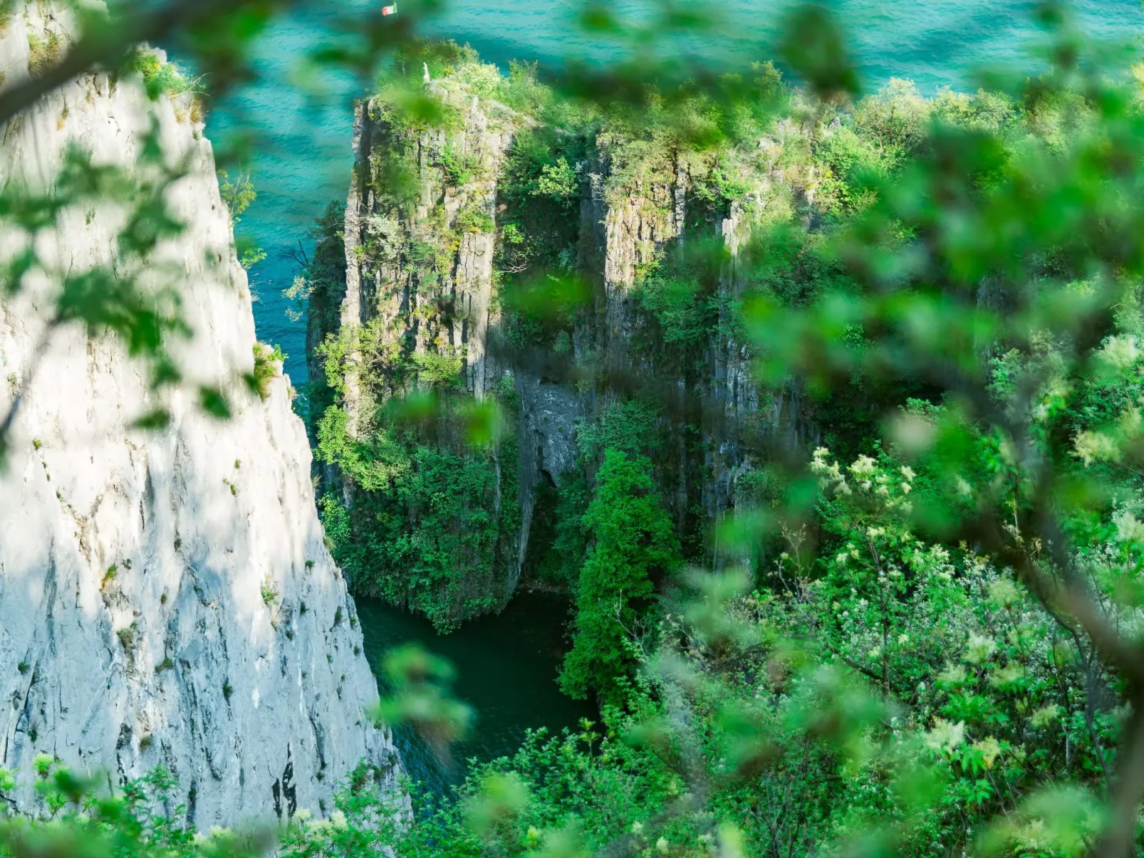 Wohnung in Riva Di Solto mit Kleinem Garten-Buiten