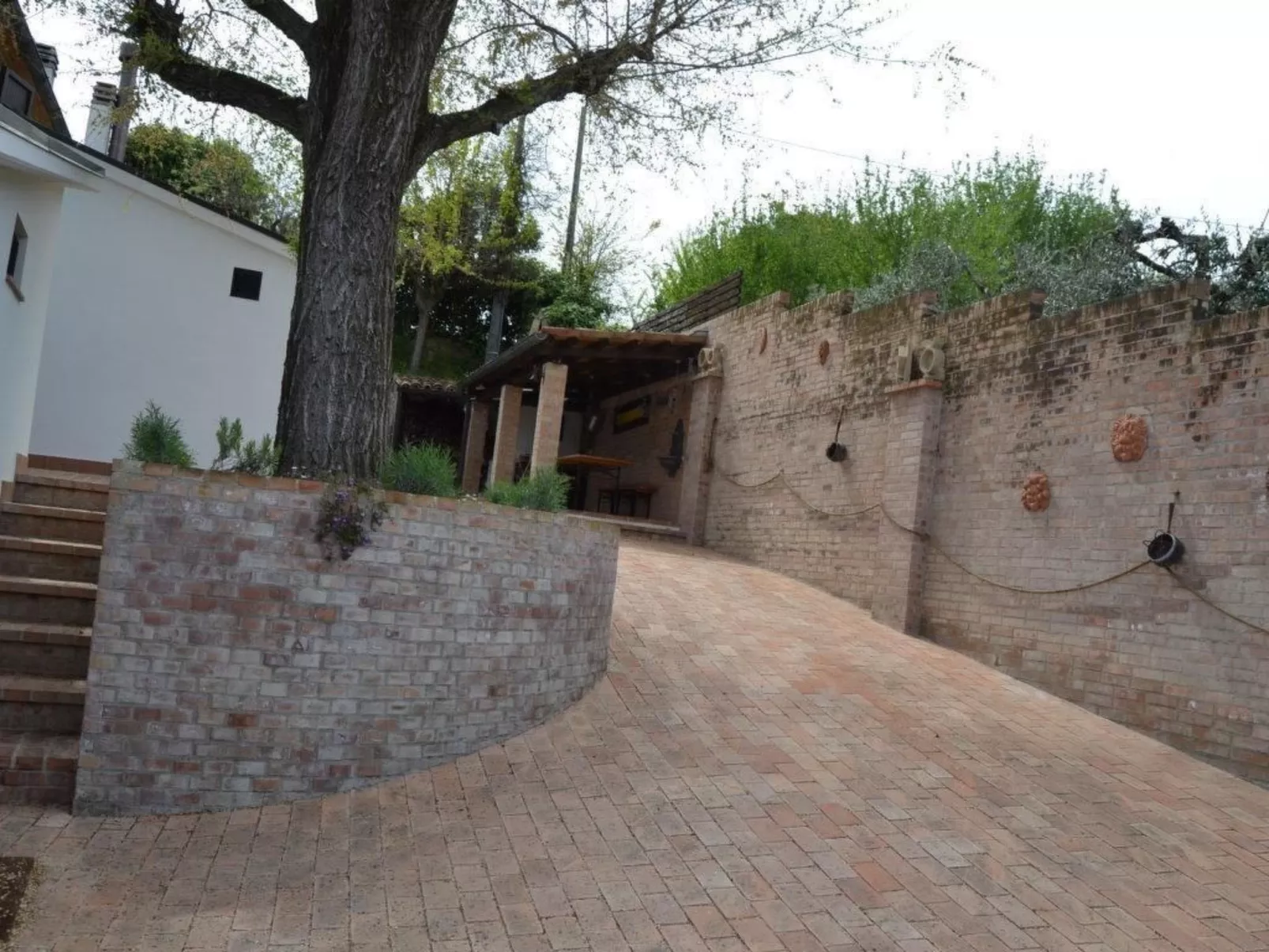 OWL Apartment - Pool - Ansichten - Kunst-Buiten