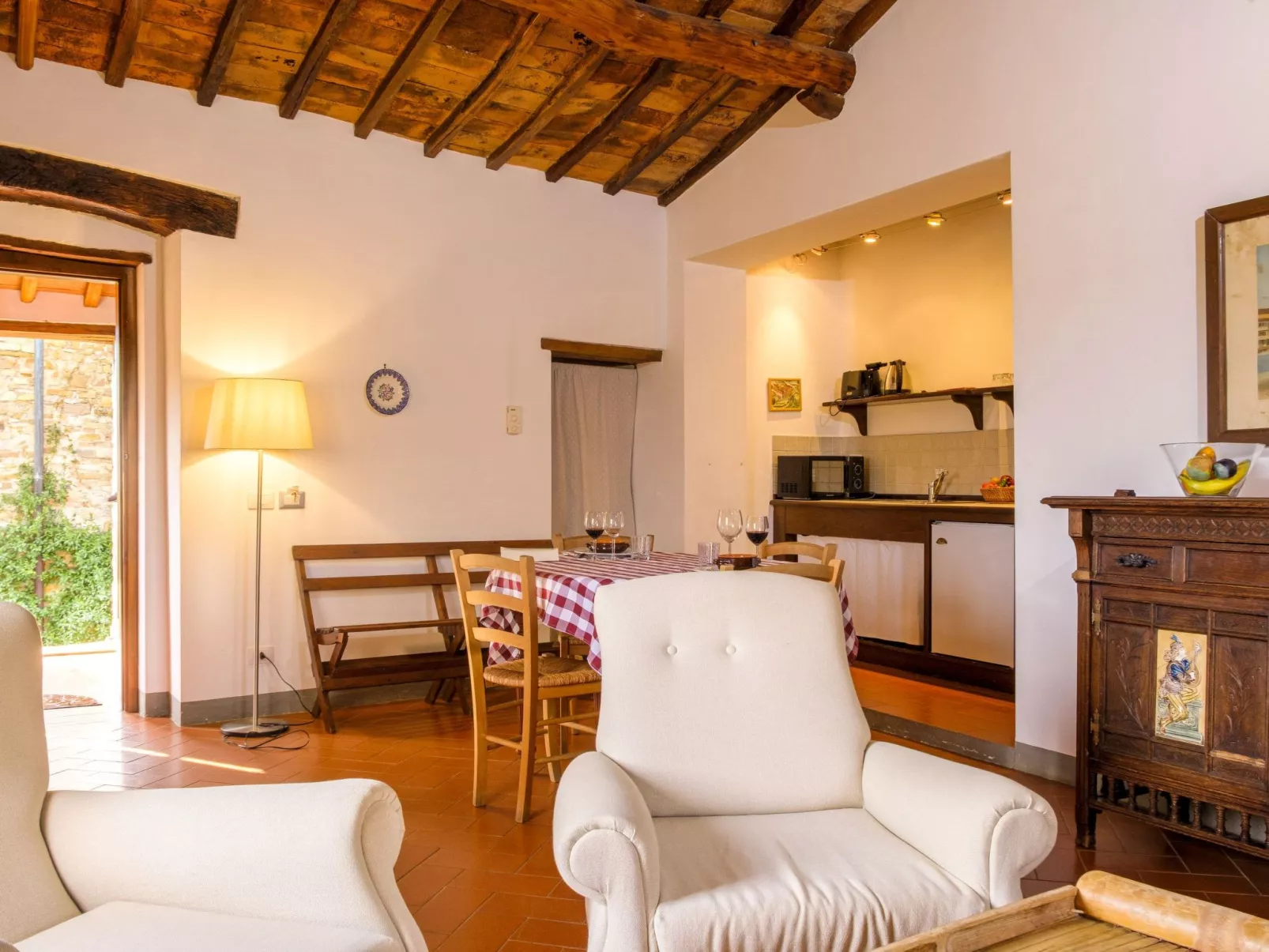 Landgut "Biancospino" mit Gemeinschaftspool-Binnen