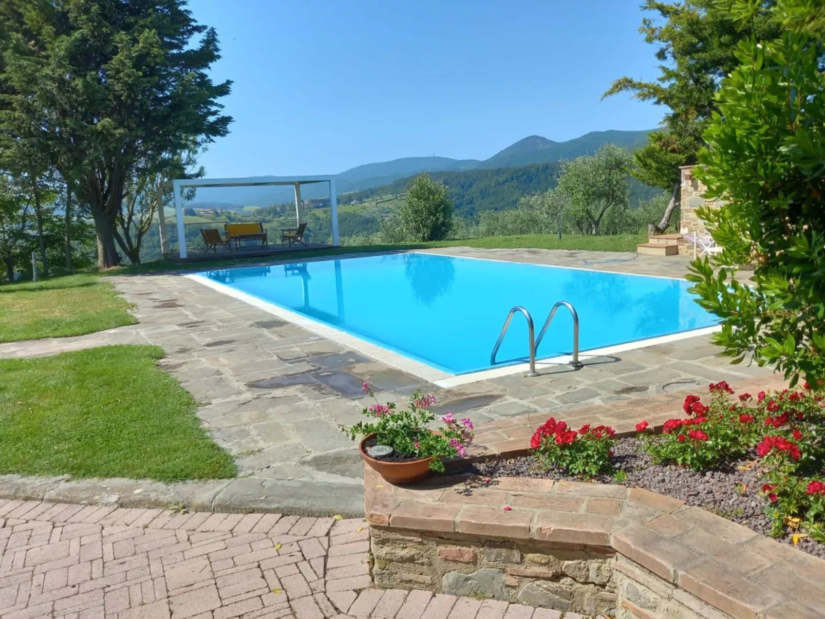 'Riparossa' mit Pool-Buiten