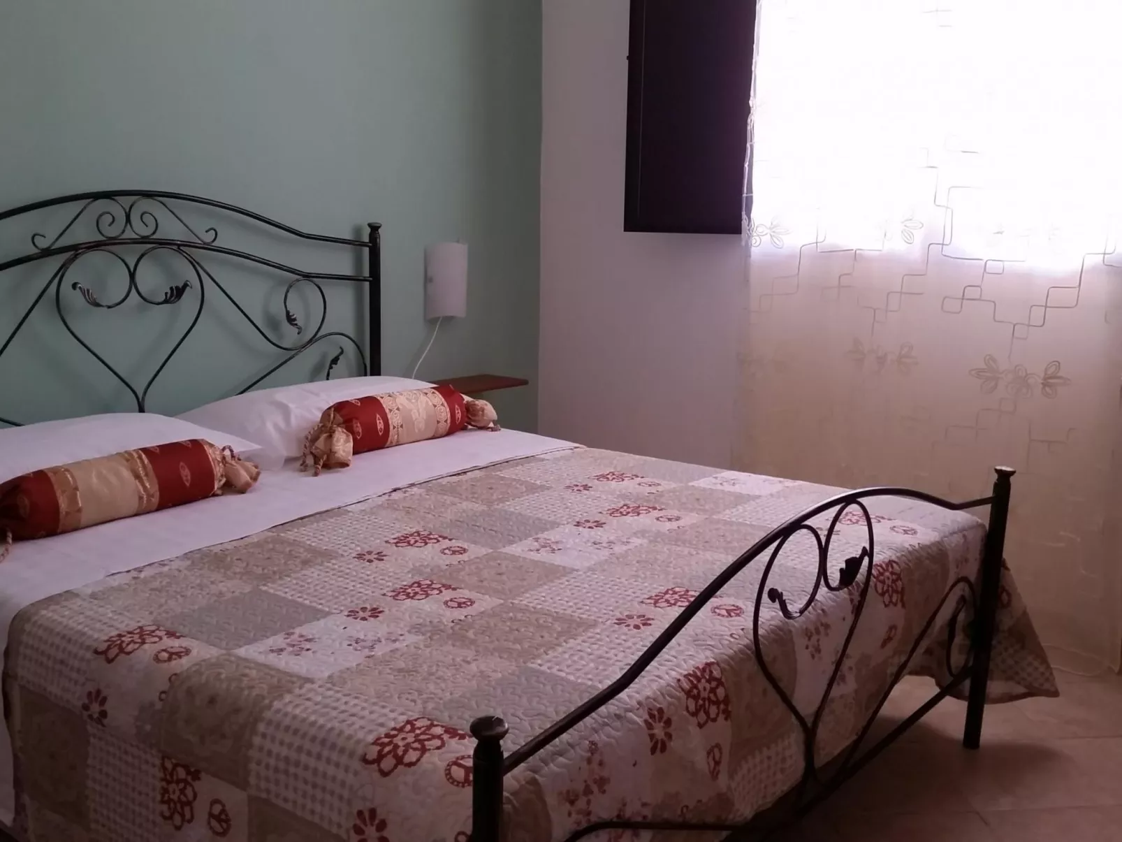 Gemütliche Ferienwohnung in Sogliano Cavour mit Terrasse, gemeinsamem Pool und-Binnen