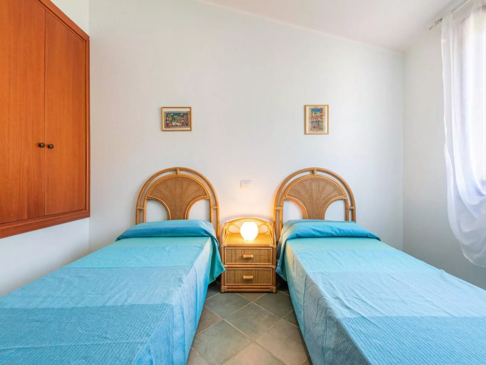 Haus mit Panoramablick in Chia in natürlicher Umgebung-Image-tags.info