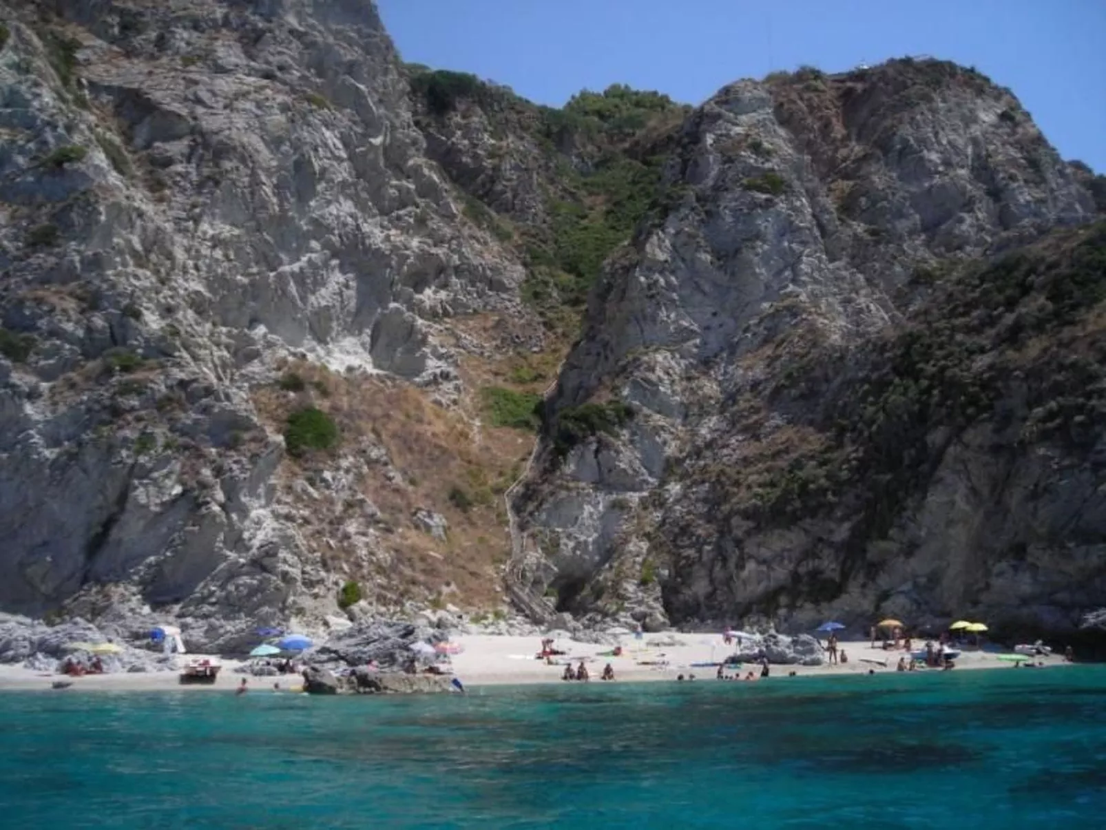 Villa im Grünen mit Schwimmbad, in der Nähe des Meeres-Image-tags.info