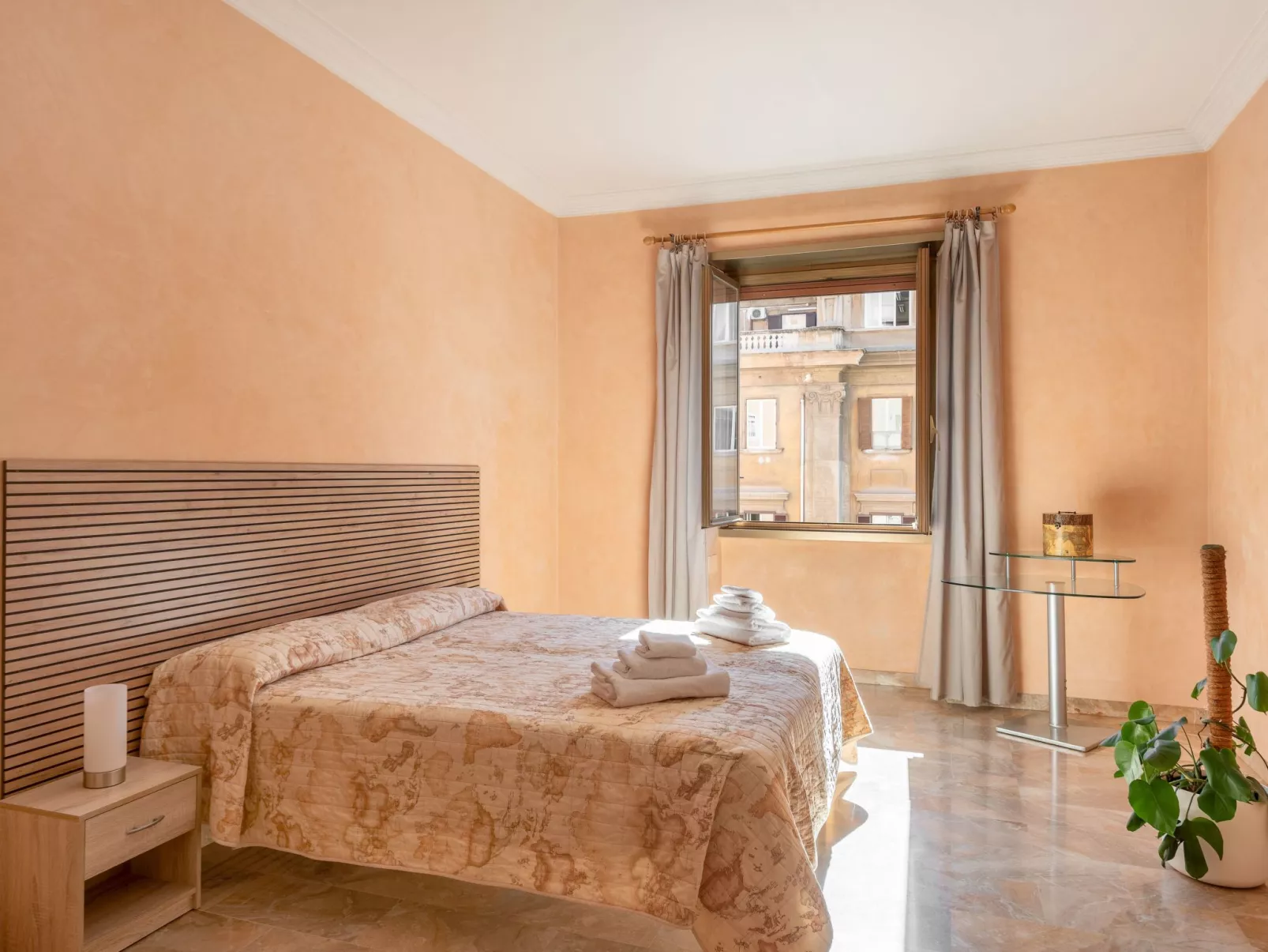 Wohnung27. AC Wi-Fi Metro, Geräumig, S. Giovanni-Binnen