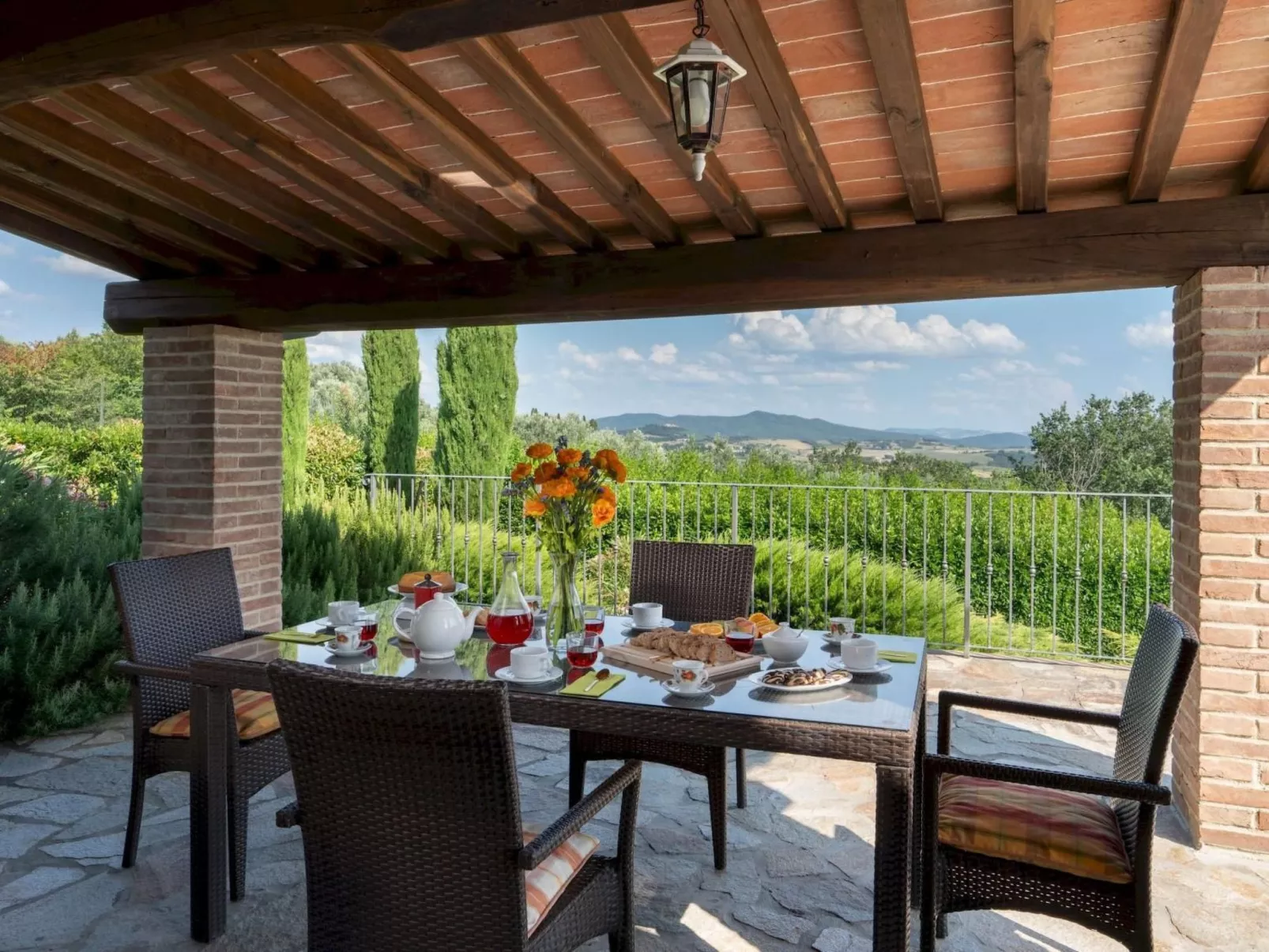 "Villa Peruccio - Schmuckstück in Volterra-Buiten