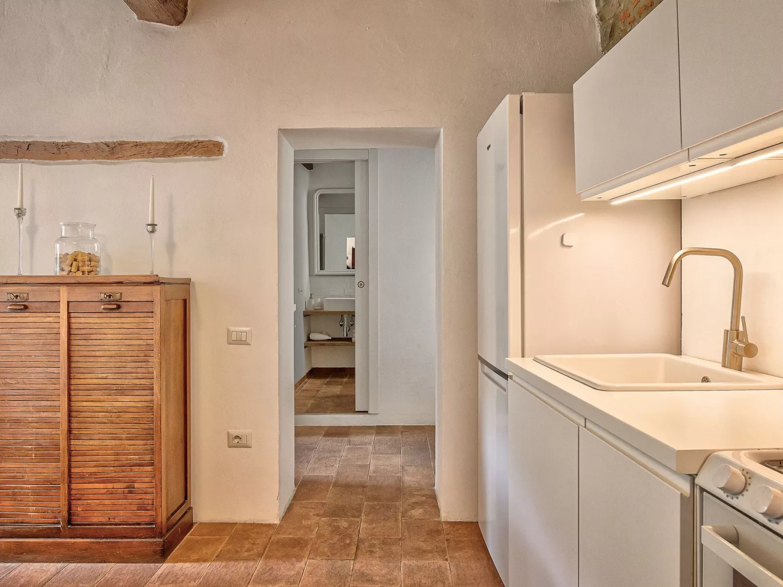 Charmante toskanische Wohnung mit Balkon und Blick.-Binnen