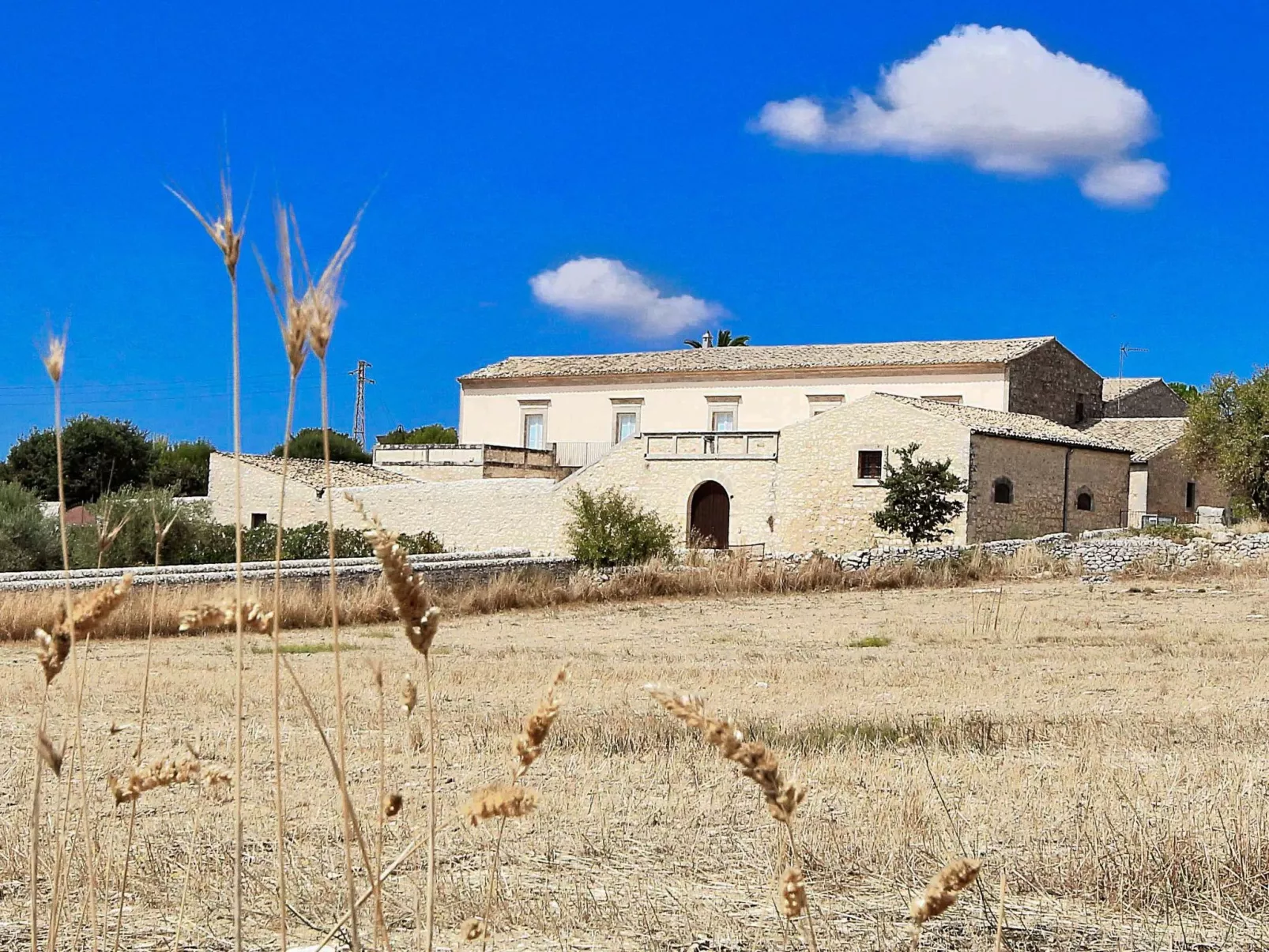 Scifazzo, typisch sizilianische Villa mit Swimmingpool-Image-tags.info