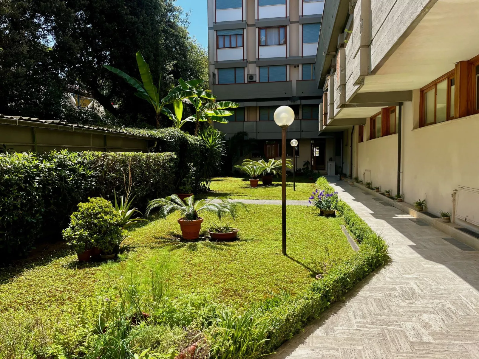 Lucevan le stelle von Holiday World-Buiten