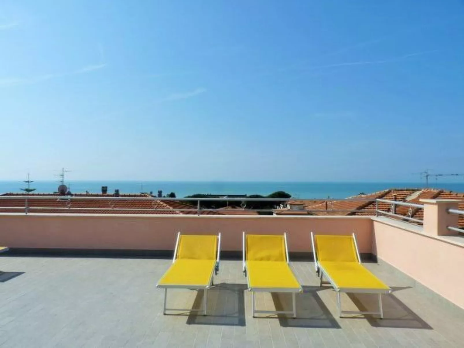 Helle Wohnung in Castiglione Della Pescaia-Buiten