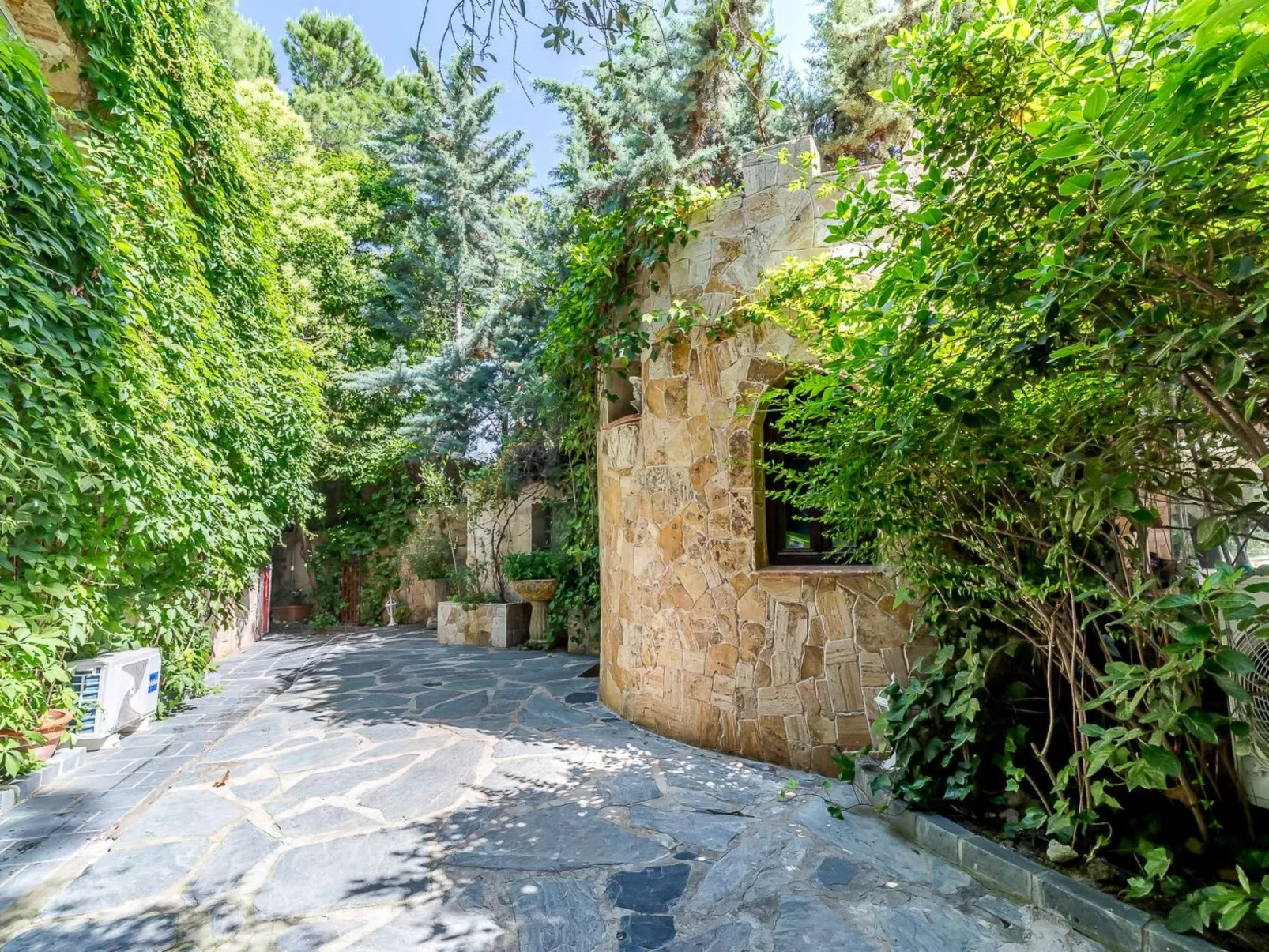 5-Suiten Madrid Villa Oasis, Schwimmbad-Spa, Fitnessraum, Club-Image-tags.info