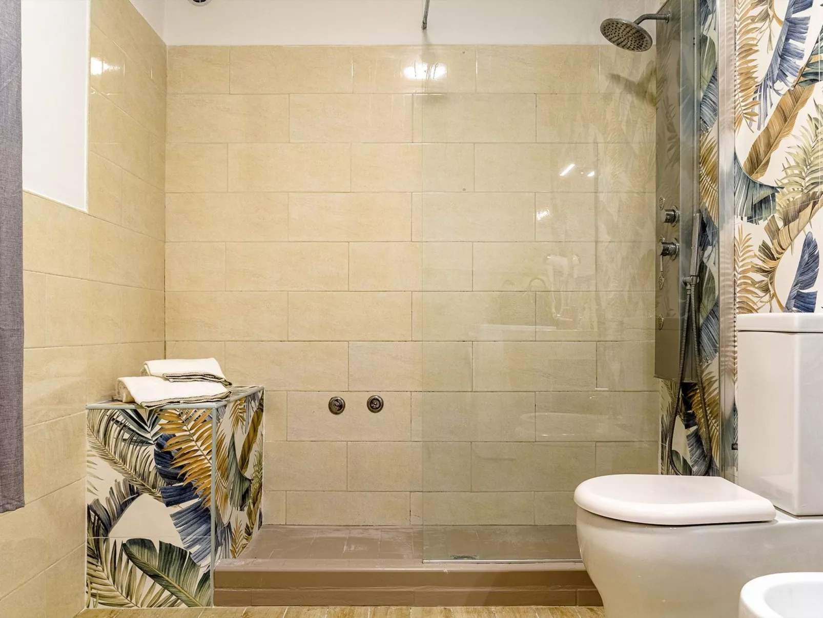 Casa Le Sorelle - Viola-Image-tags.info