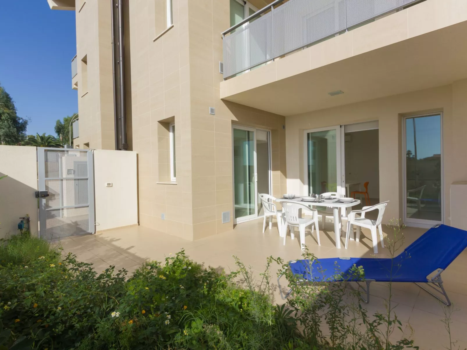 Appartamento con 2 camere al piano terra-Buiten