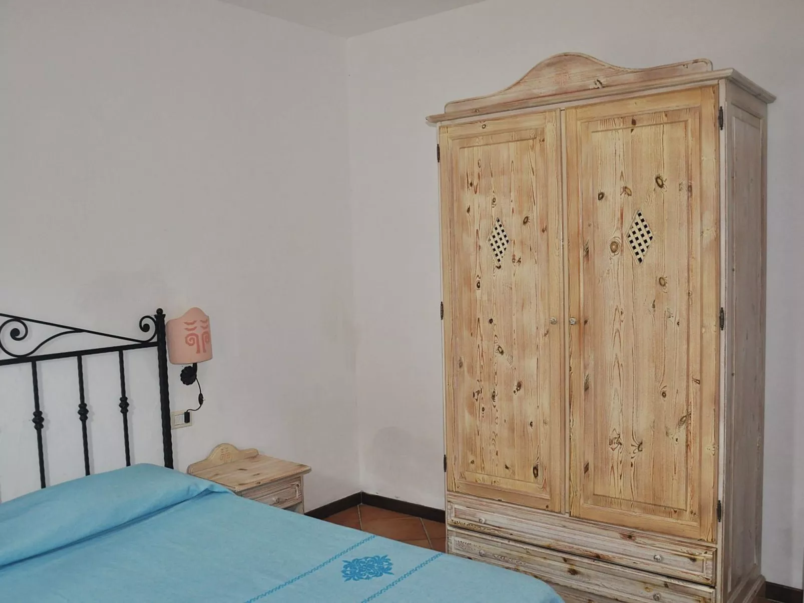 Apt. Eldi 1B, mit gemeinsamem Schwimmbad-Image-tags.info