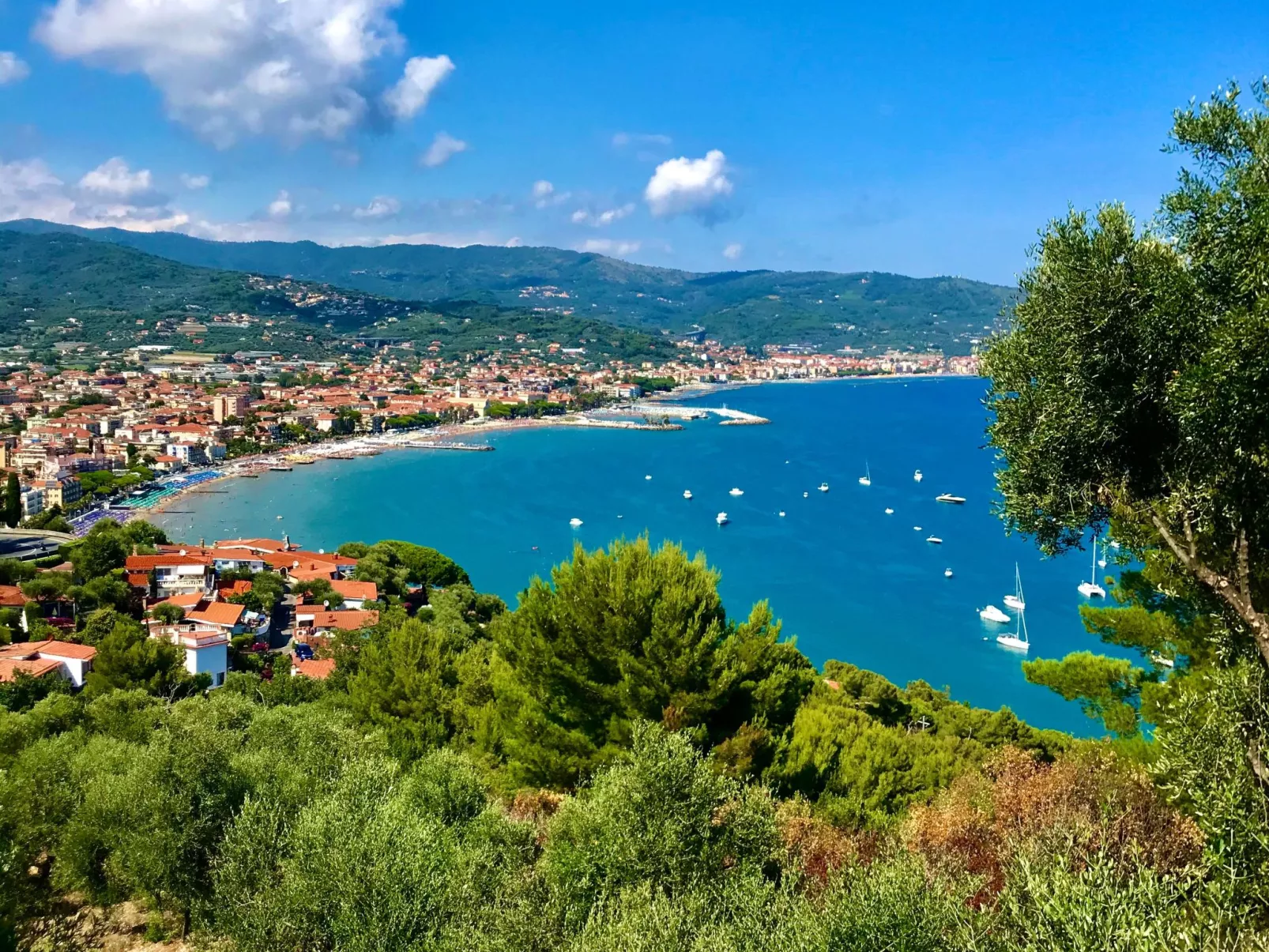 Casa Mediteraneo-Buiten