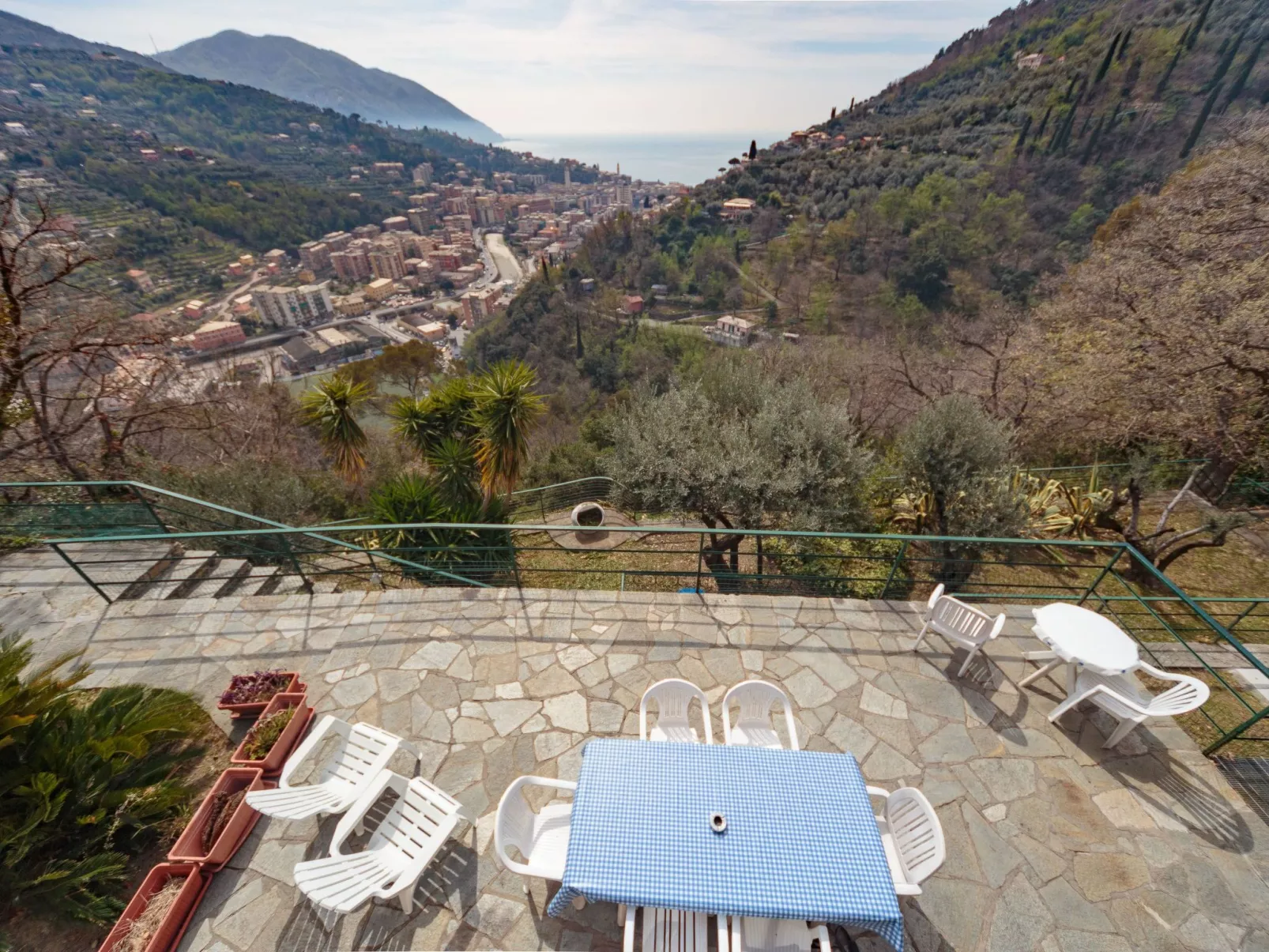 Ferienvilla mit Whirlpool-Buiten