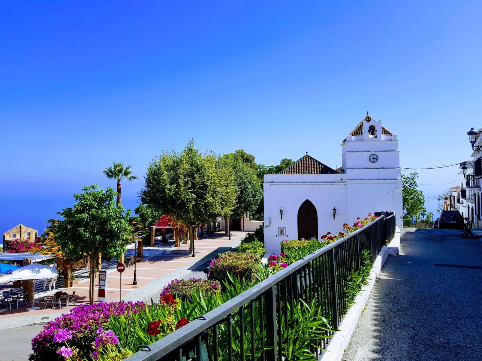 Schöne Villa mit Meerblick, großem Pool und Jacuzzi in Maro - Costa del Sol-Buiten