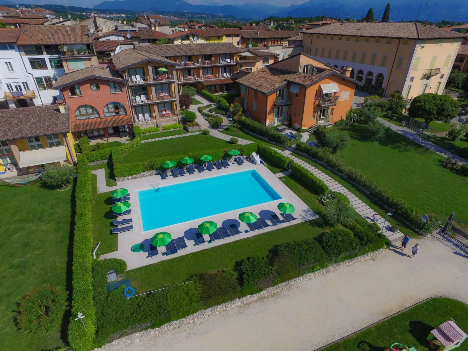 Wohnung in Moniga Del Garda mit Seeblick-Buiten