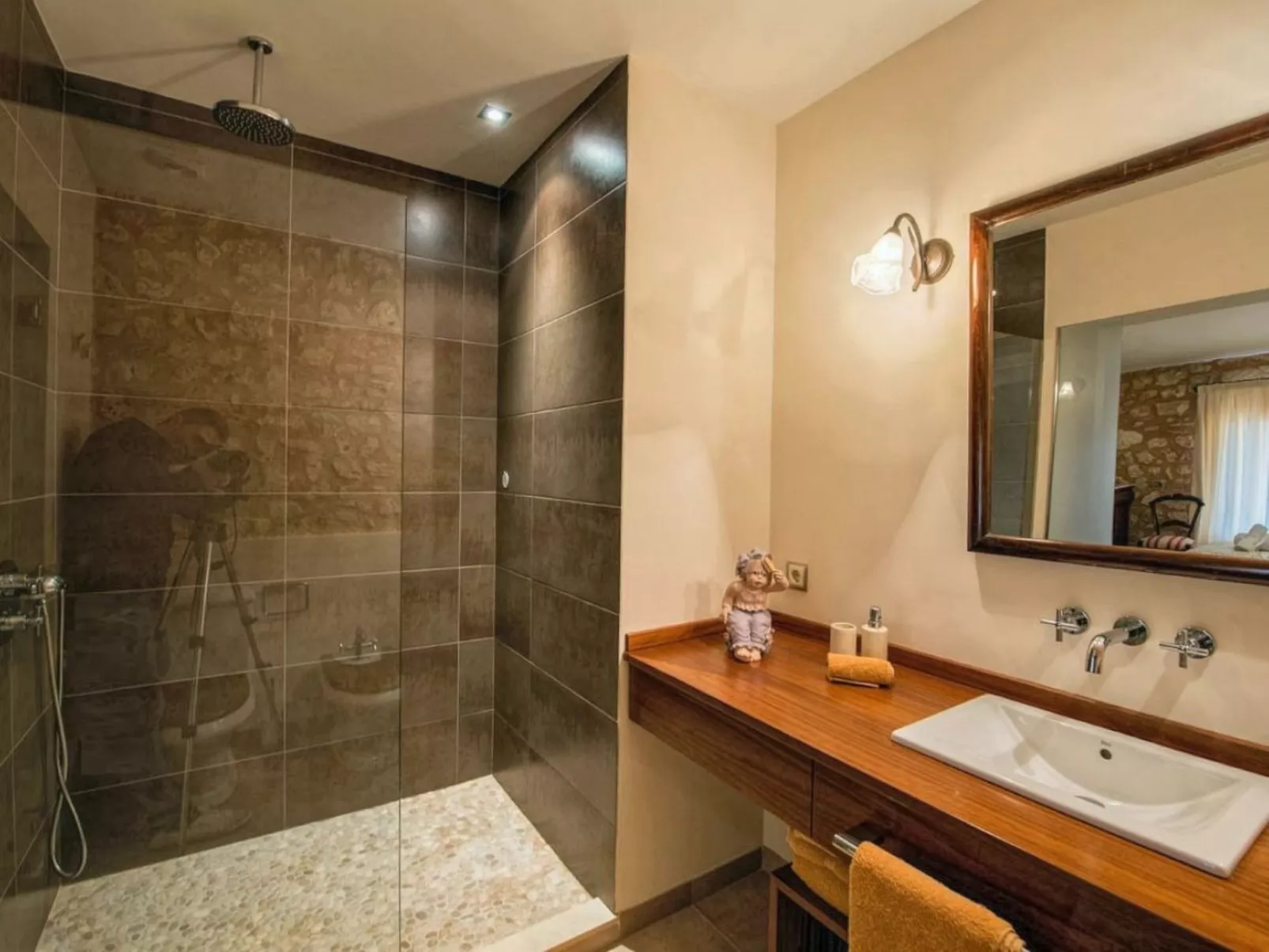 Luxuriöse Finca im modernen Stil mit Pool und Klimaanlage-Image-tags.info