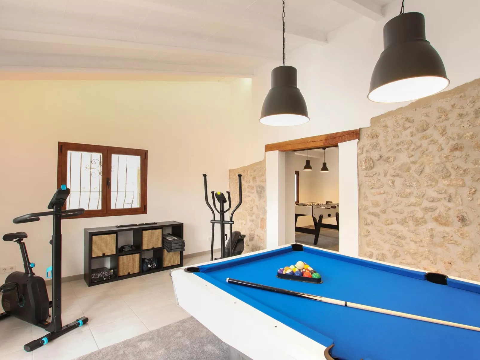 Beeindruckende große Villa in der Nähe von Cala San Vicente-Image-tags.info