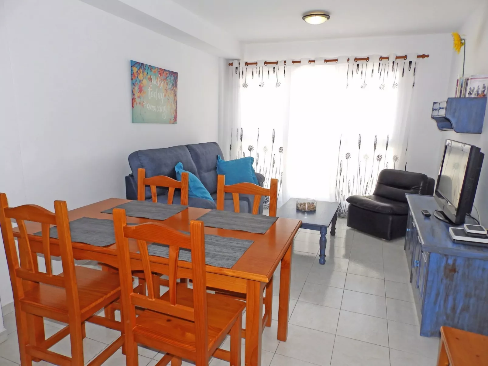 Ferienunterkunft "Apartamento Mirazul".-Image-tags.info