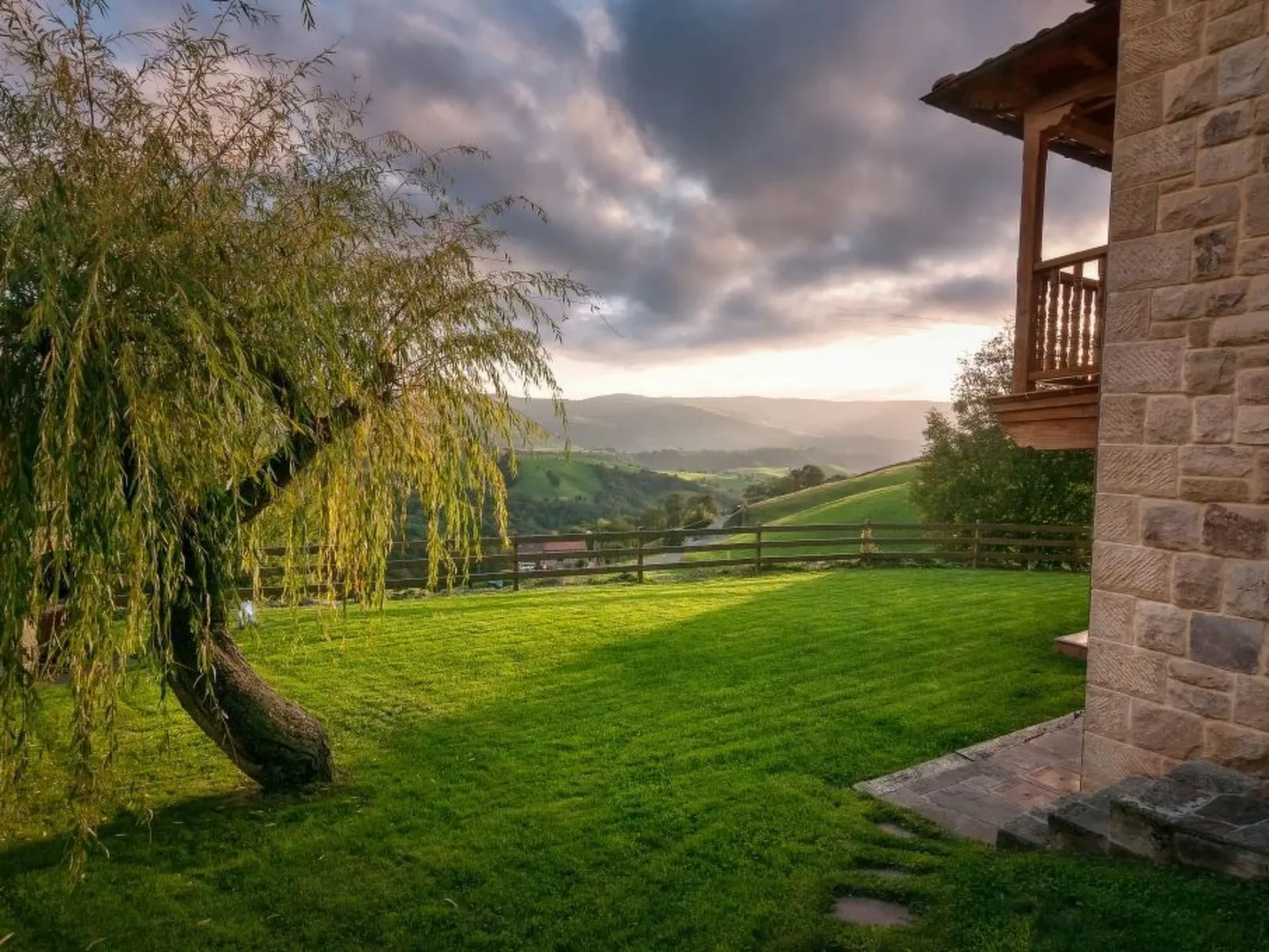 Fachwerkhaus mit Garten - Buiten