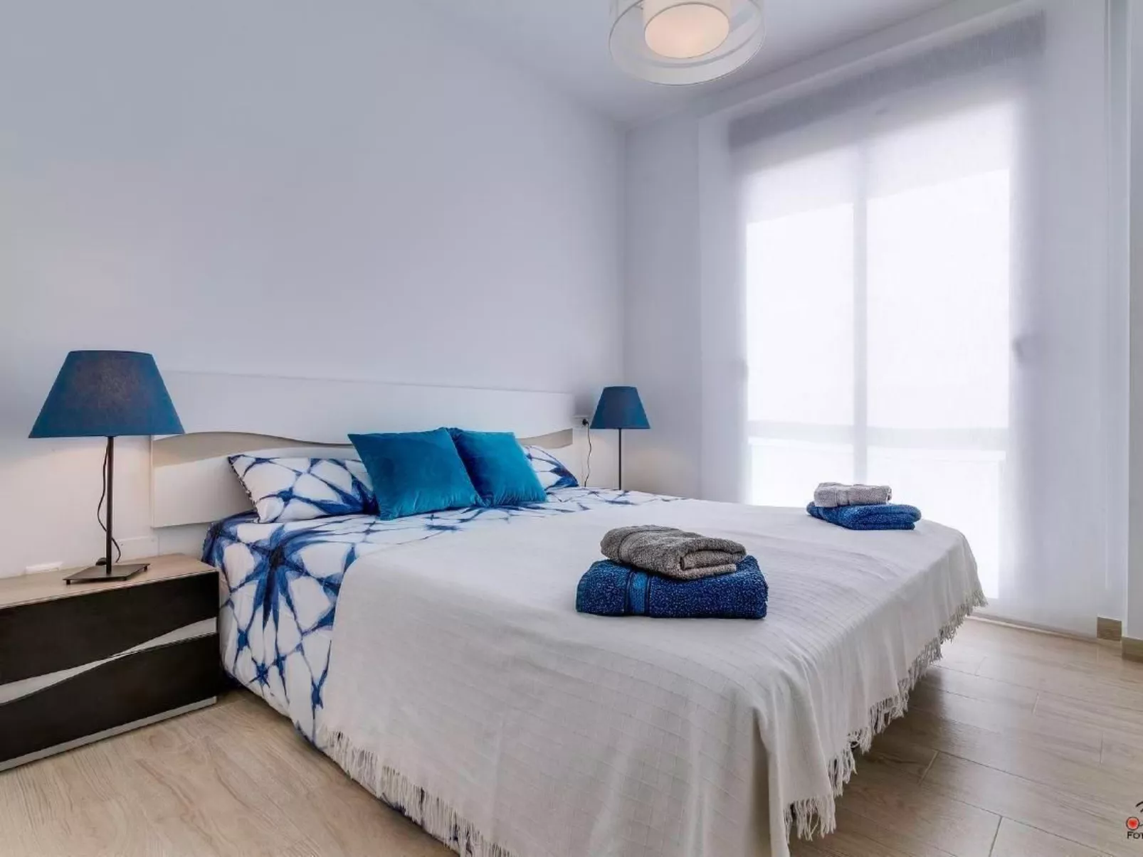 "Pinada Beach" mit Schwimmbad-Binnen