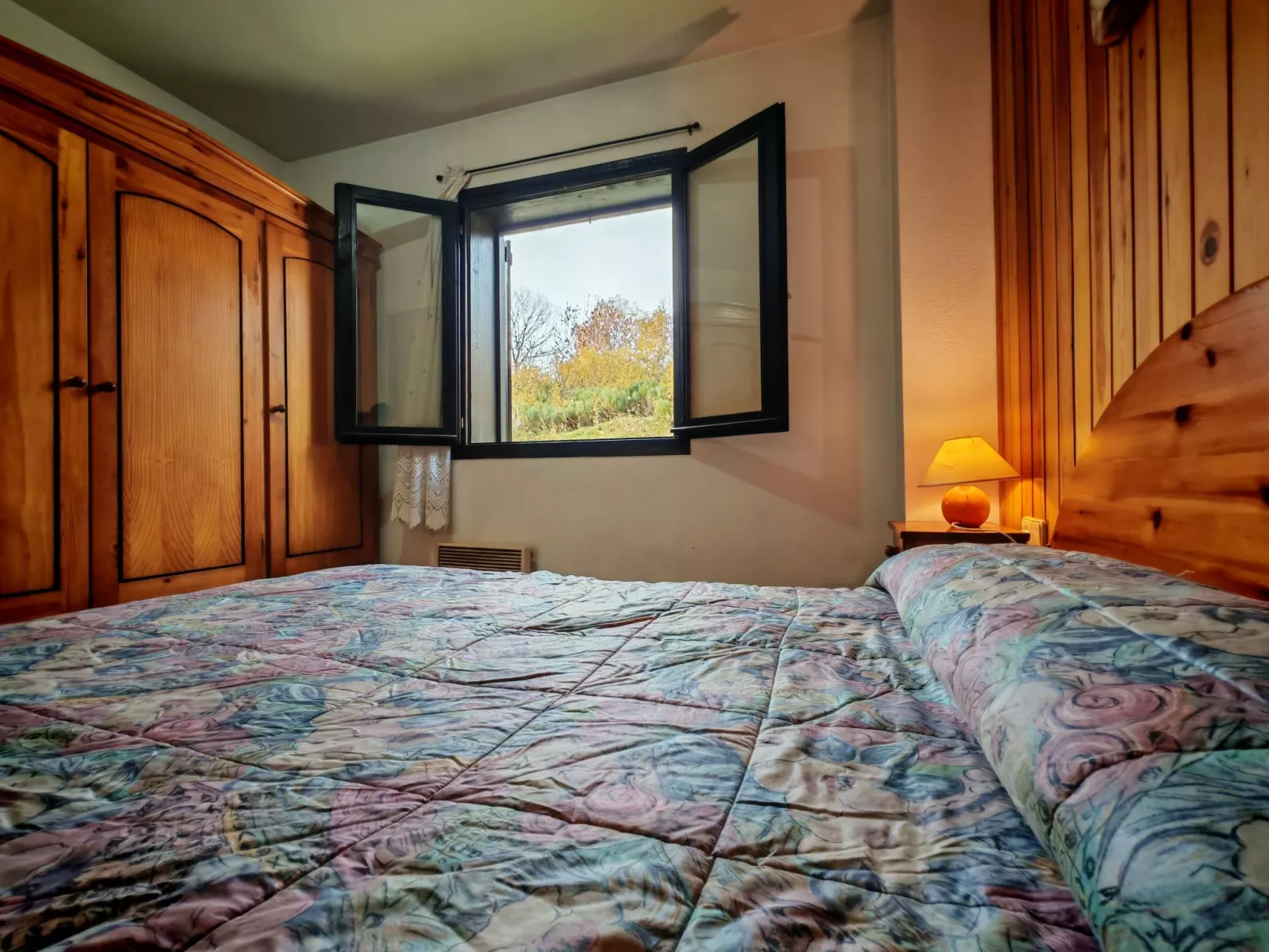 Wohnung Besiberri 3 befindet sich im Erdgeschoss mit Terrasse Vall de Boí-Binnen