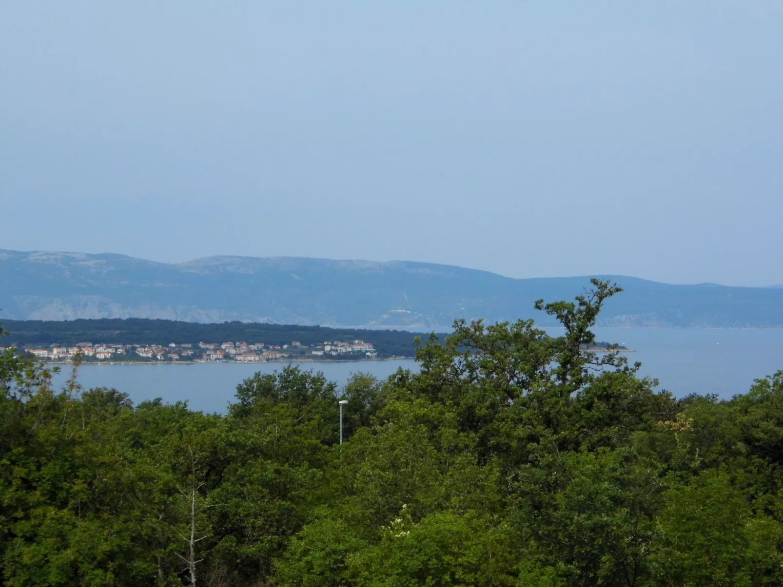 Wohnung mit Terrasse-Buiten